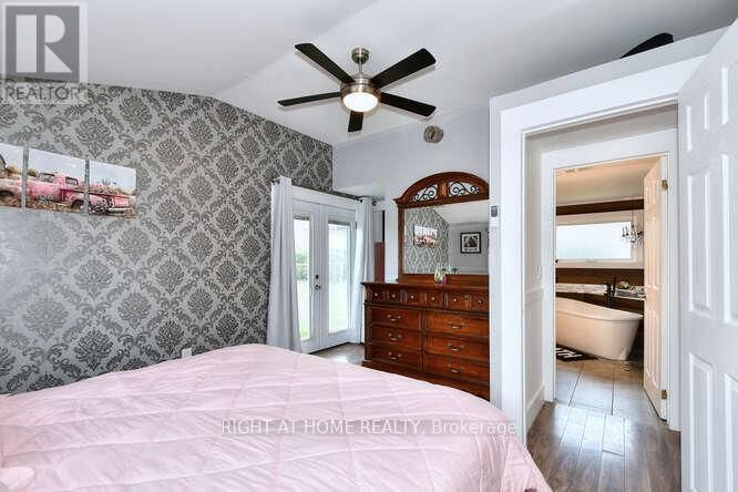 7 BAYVIEW CRESCENT Image 23