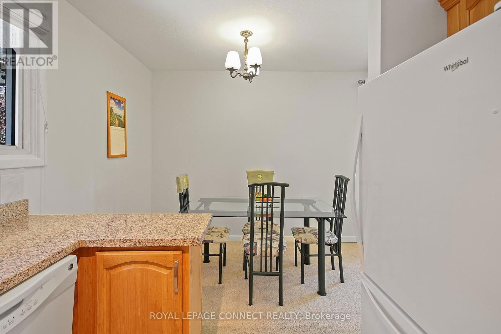 4 SUNDANCE CRESCENT Image 14