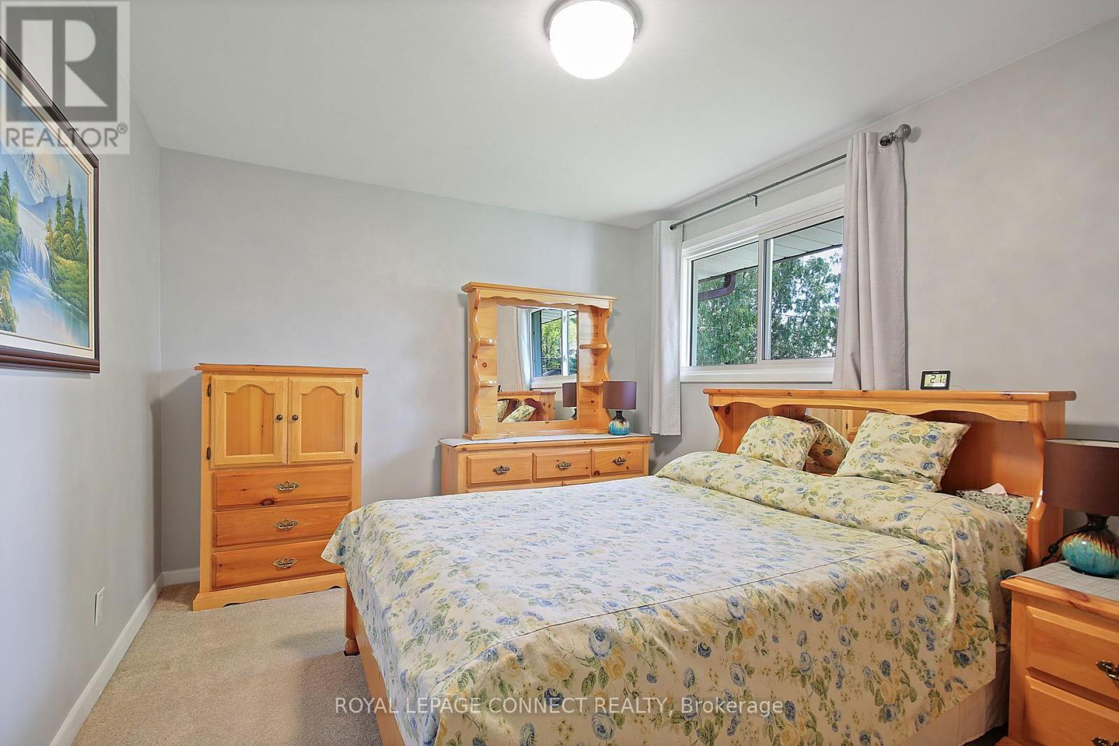 4 SUNDANCE CRESCENT Image 18