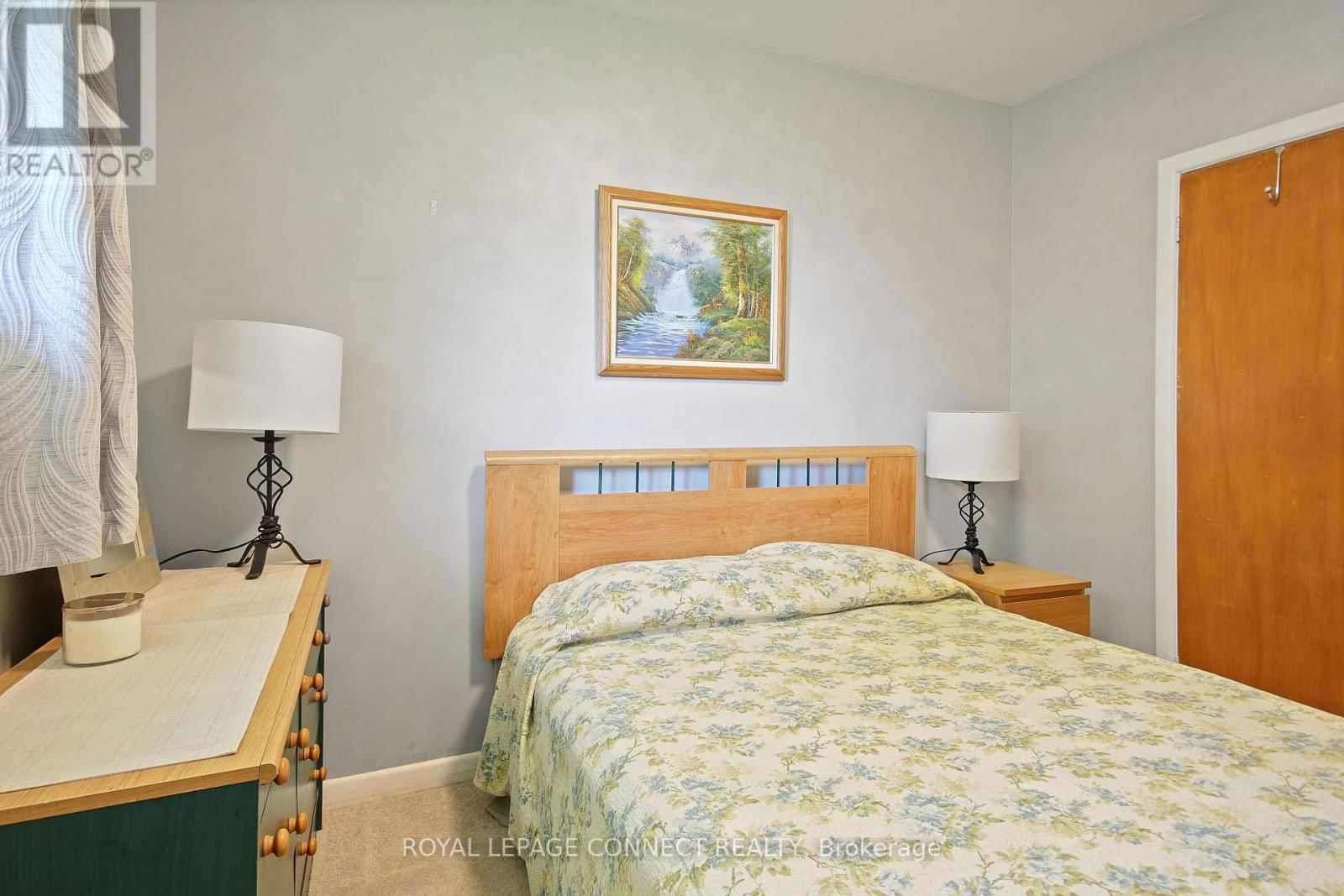 4 SUNDANCE CRESCENT Image 24