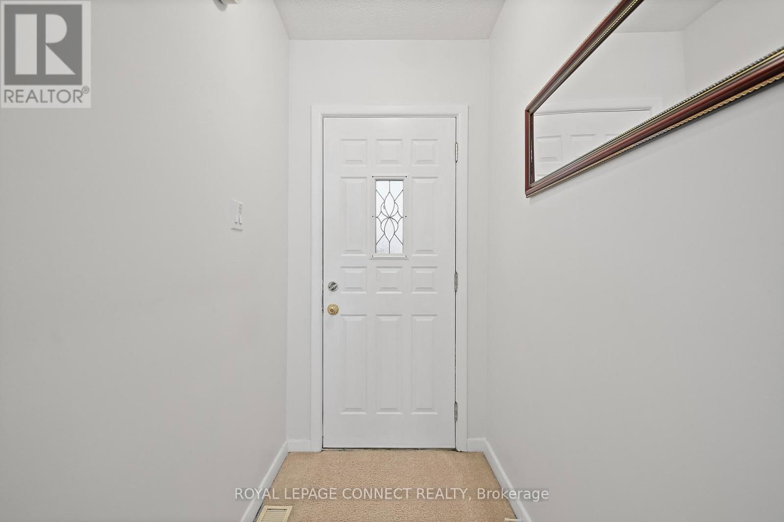4 SUNDANCE CRESCENT Image 4