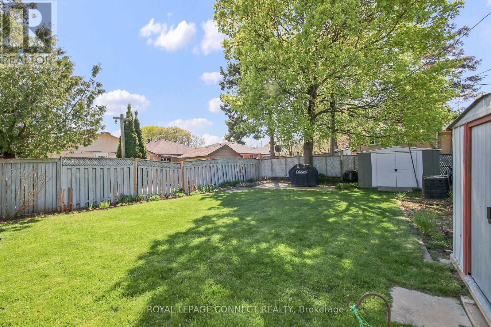 4 SUNDANCE CRESCENT Image 41