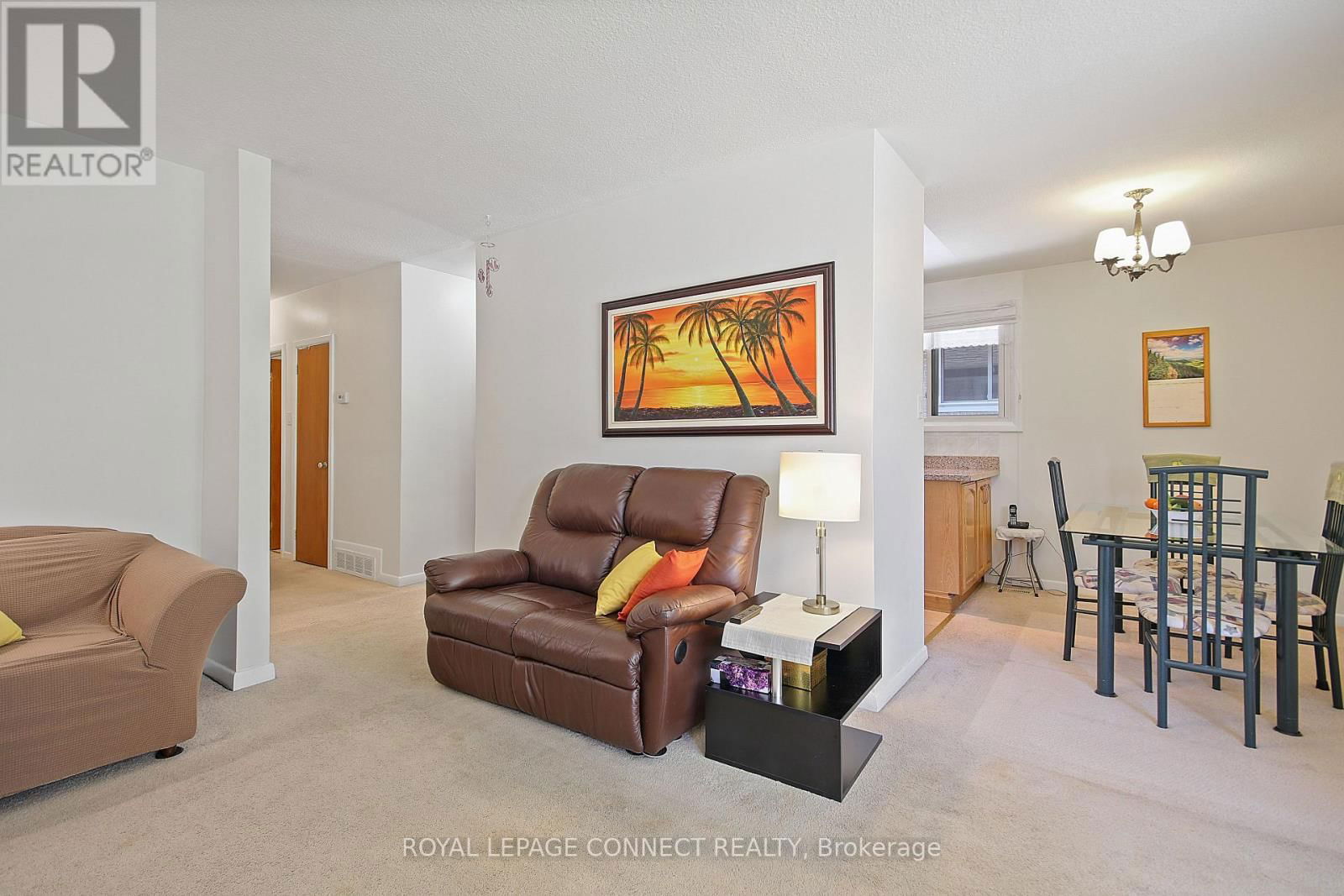 4 SUNDANCE CRESCENT Image 8