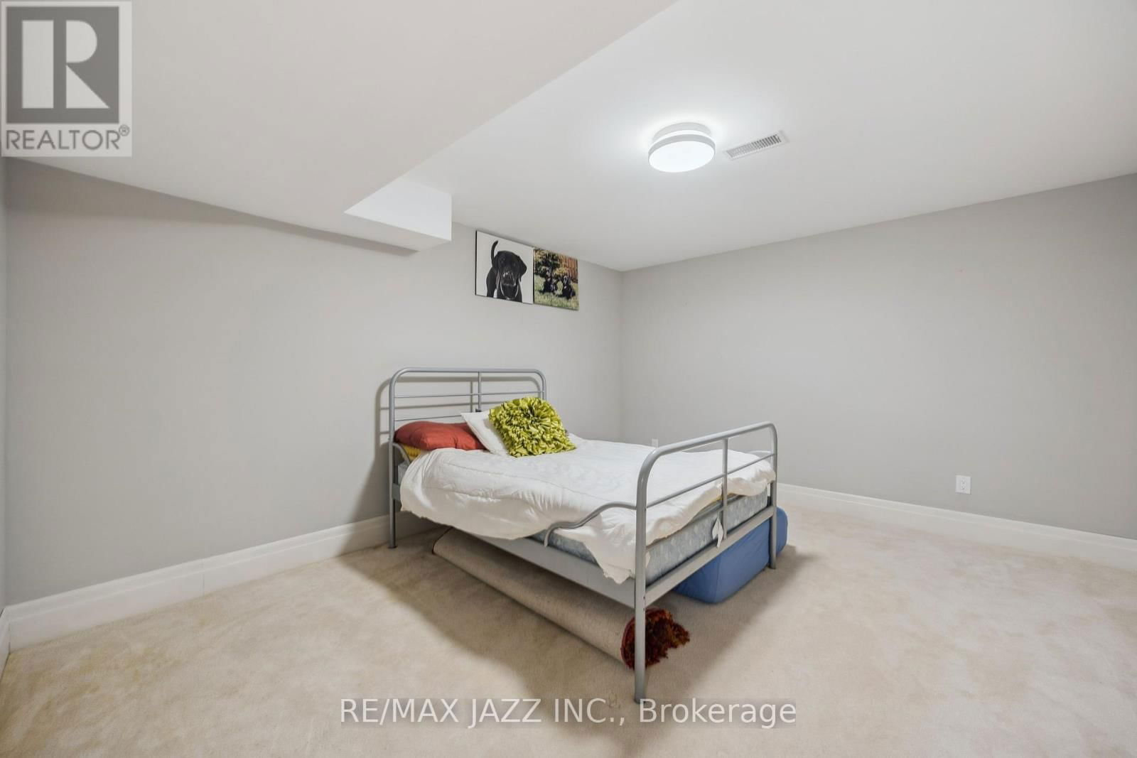 325 MAINE STREET Image 31