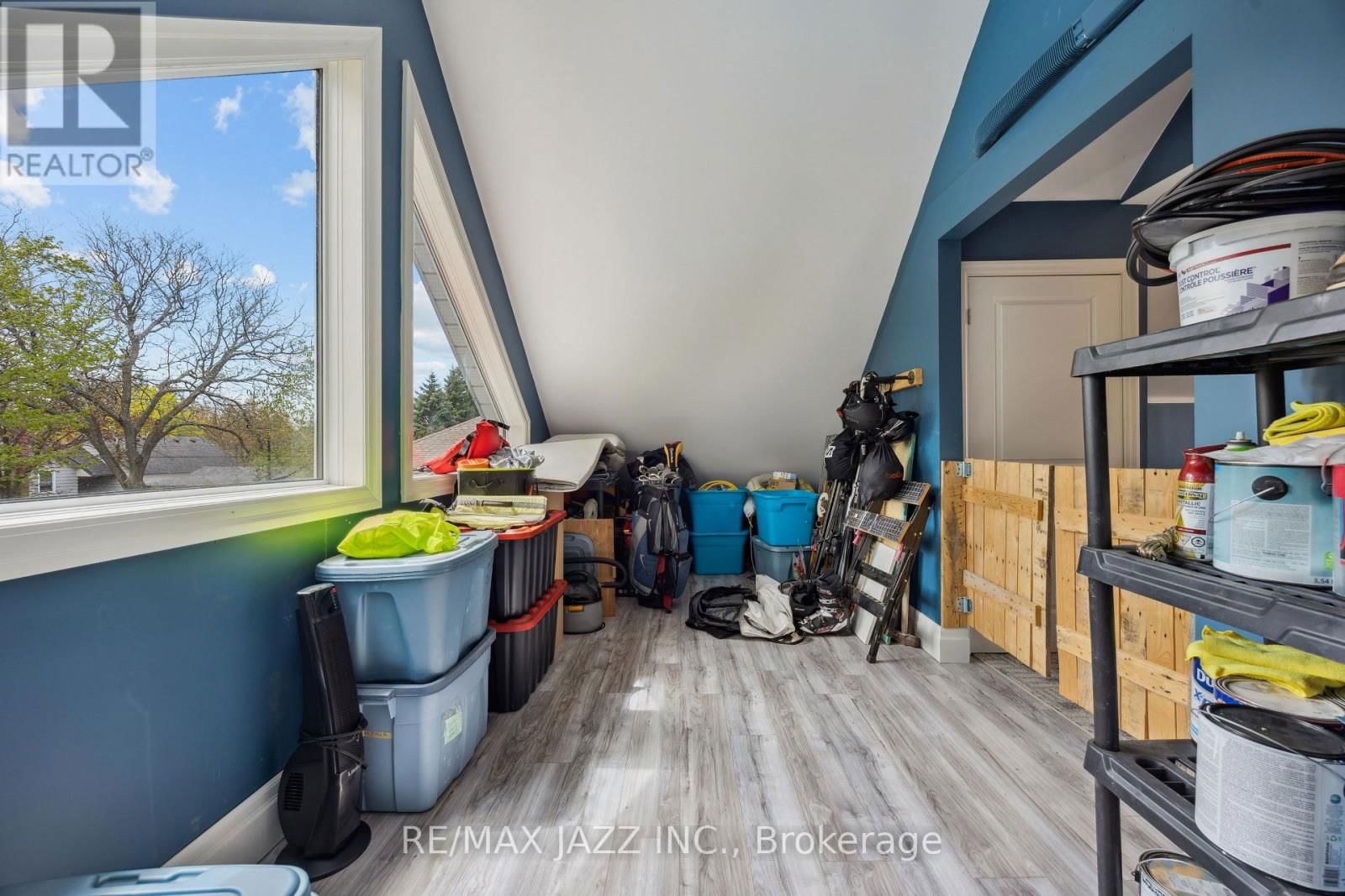 325 MAINE STREET Image 38