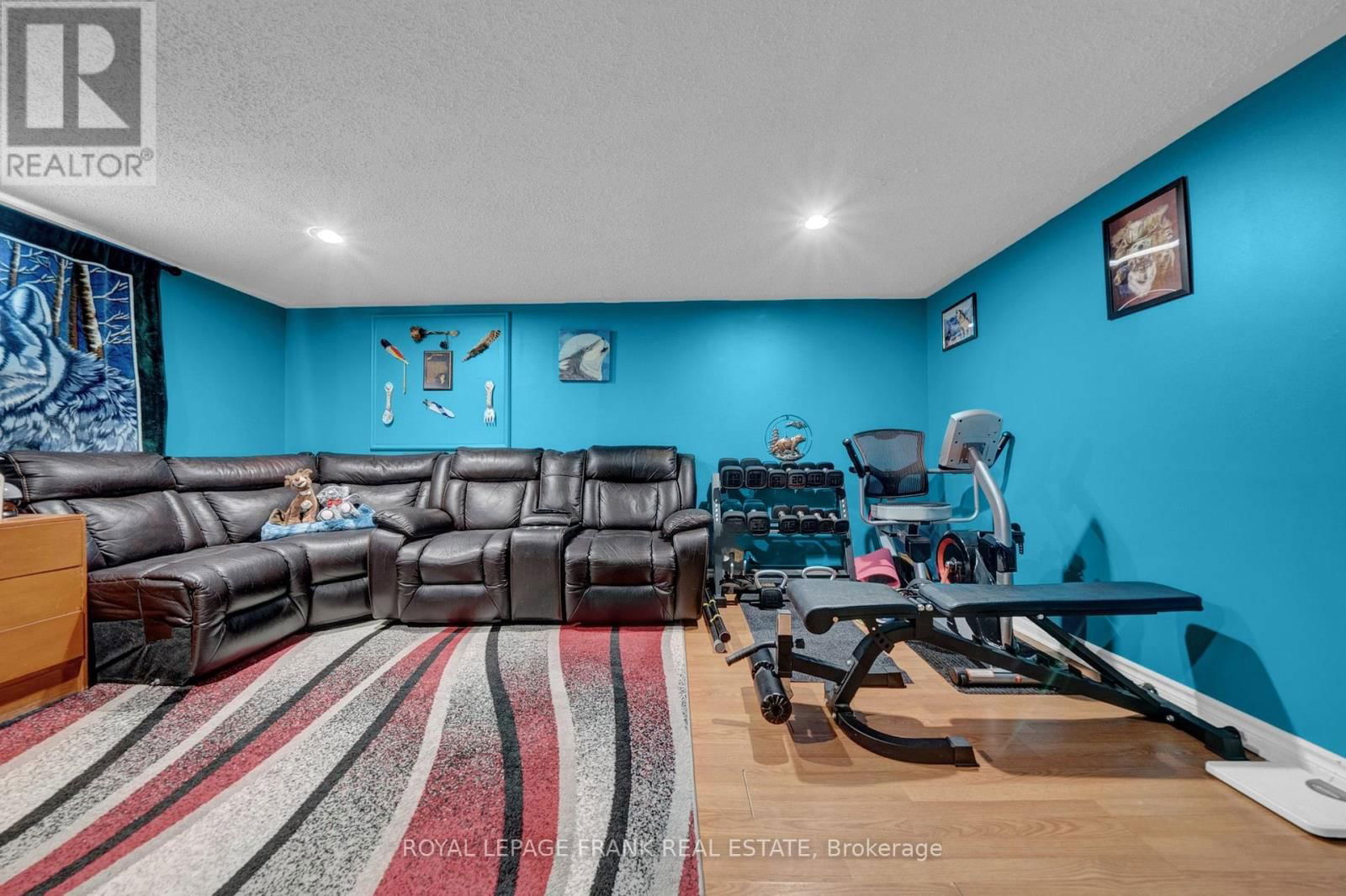 377 LINDEN STREET Image 12