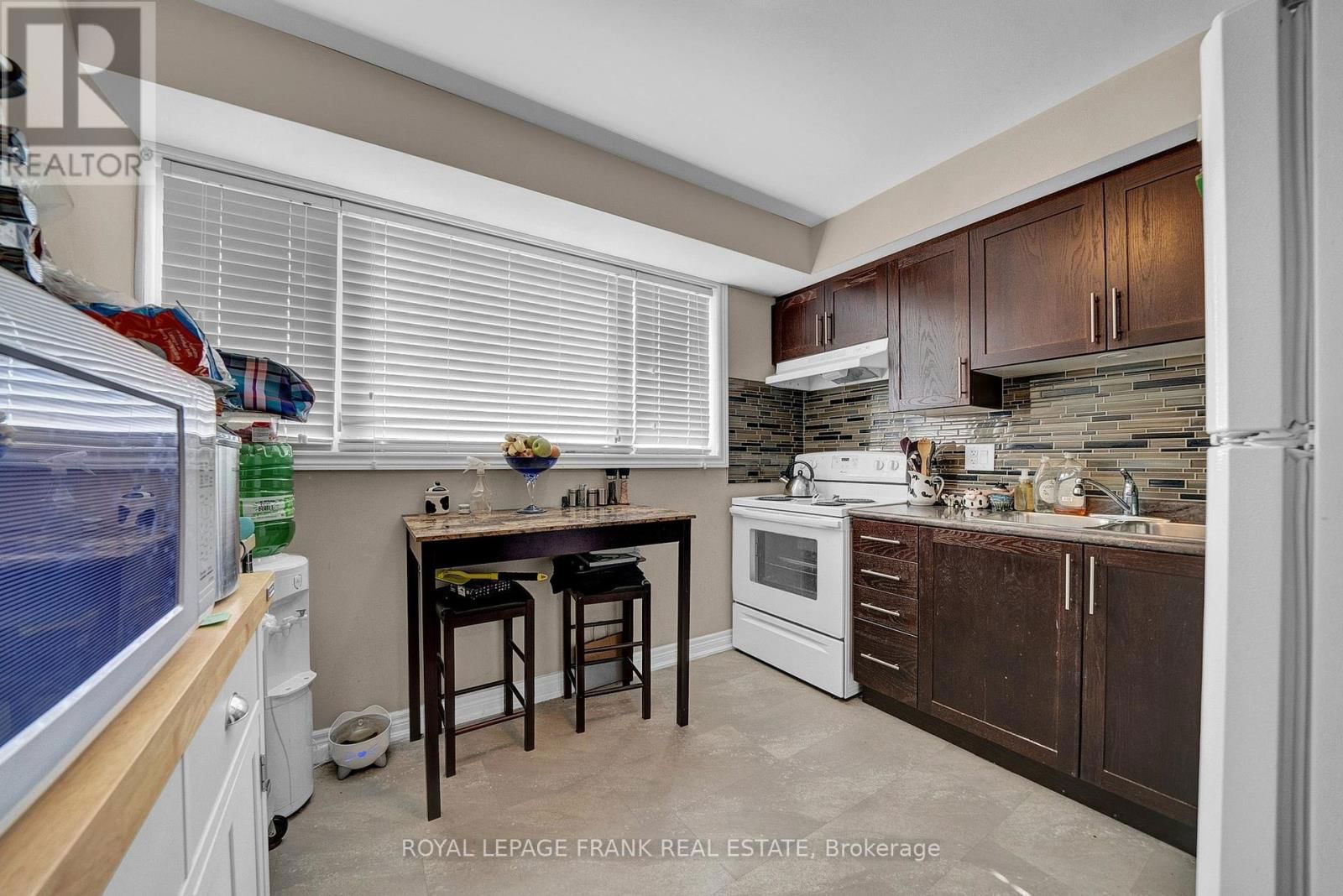 377 LINDEN STREET Image 2