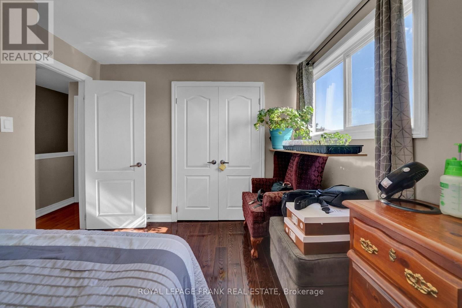 377 LINDEN STREET Image 6