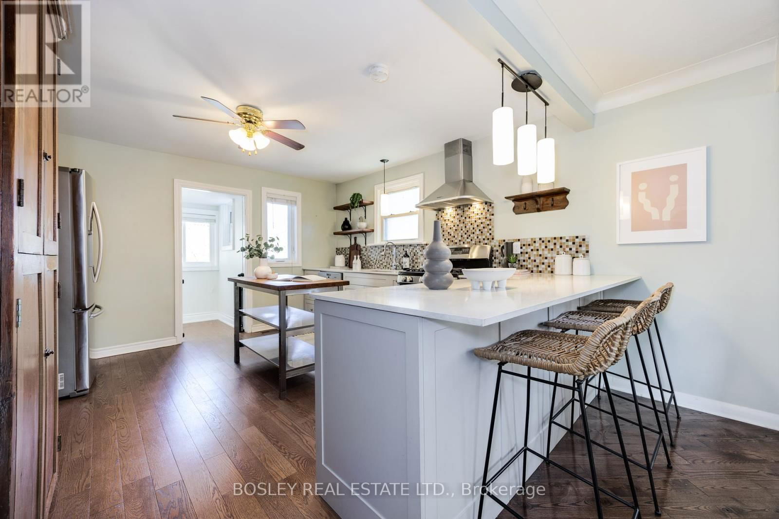 57 SANDOWN AVENUE Image 6