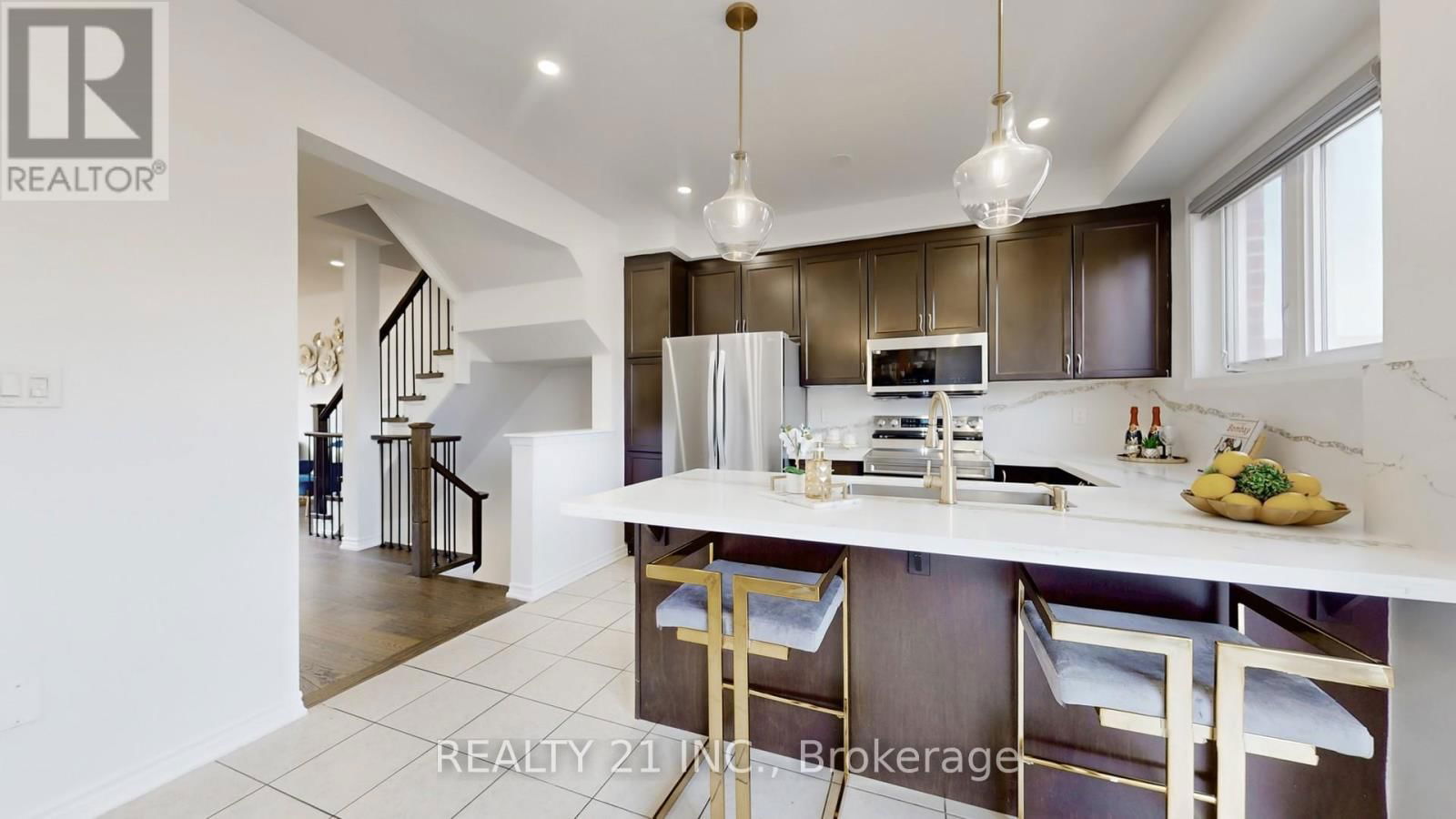 42 HERON PARK PL PLACE NORTH Image 11