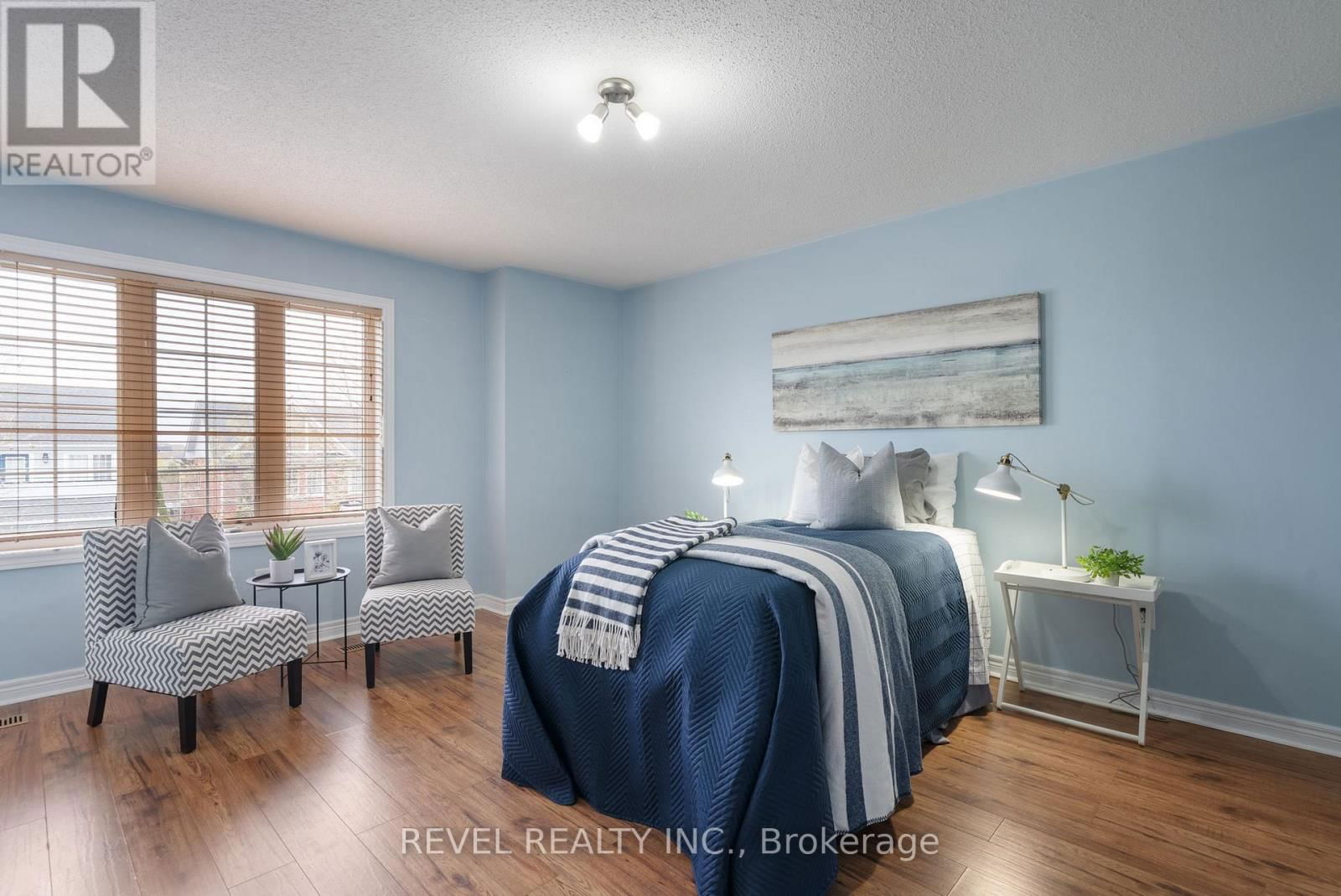 100 ASHBURY BOULEVARD Image 24