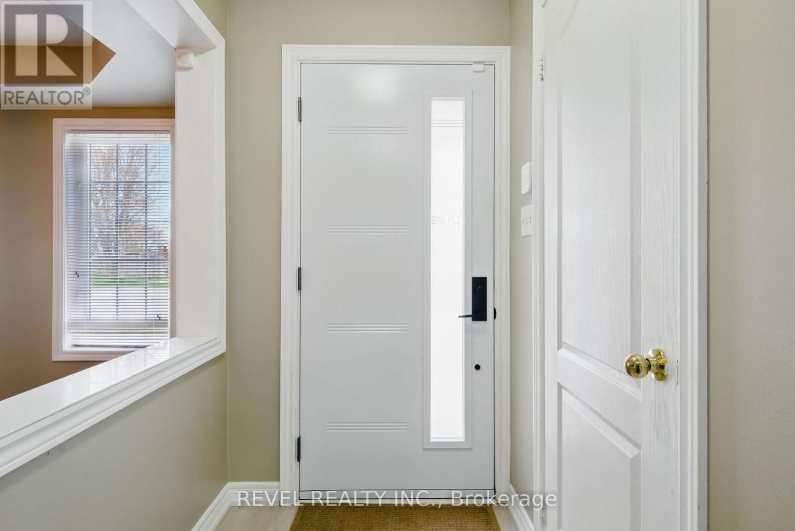 100 ASHBURY BOULEVARD Image 7