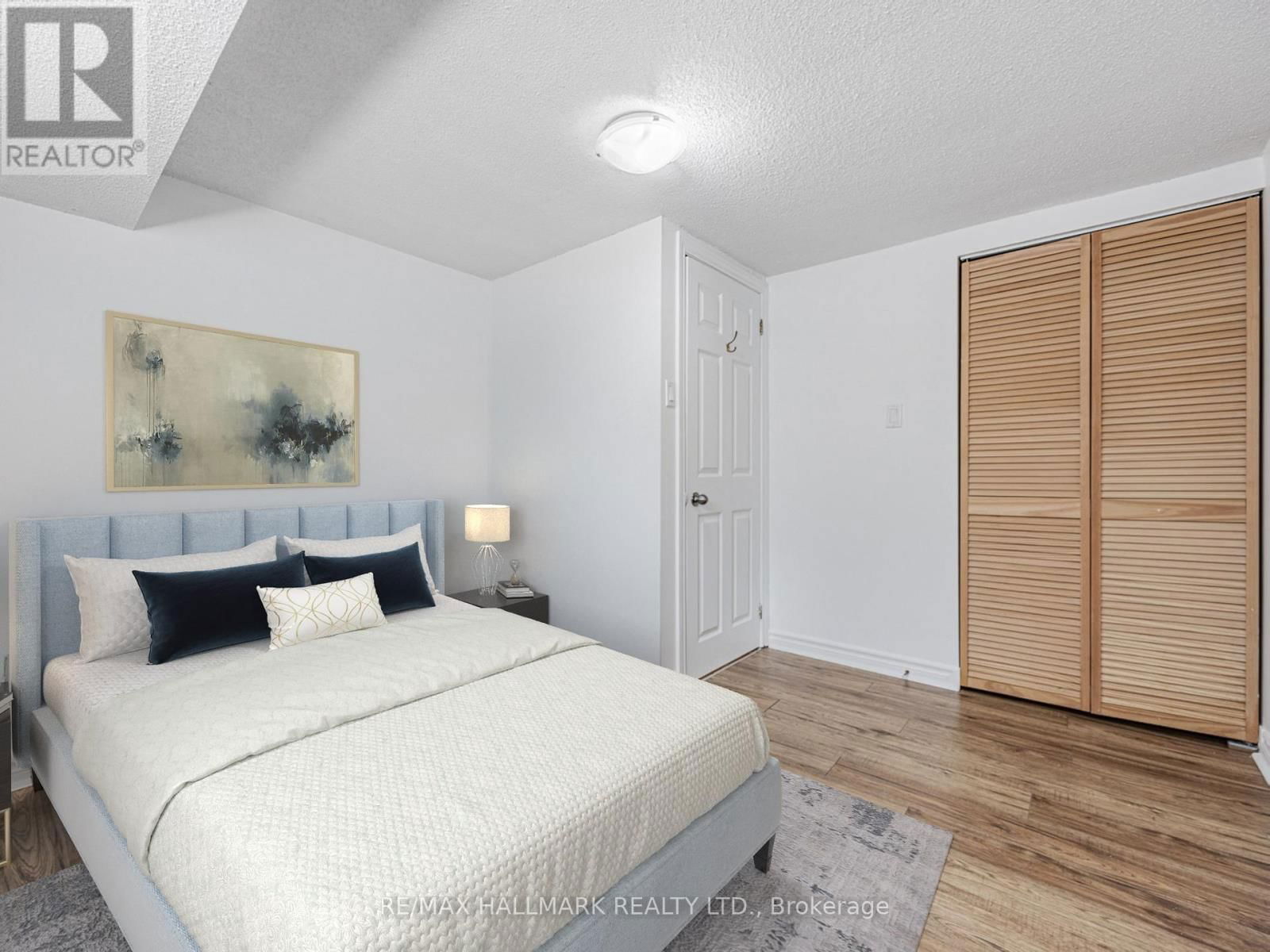 8 REDWOOD AVENUE Image 13