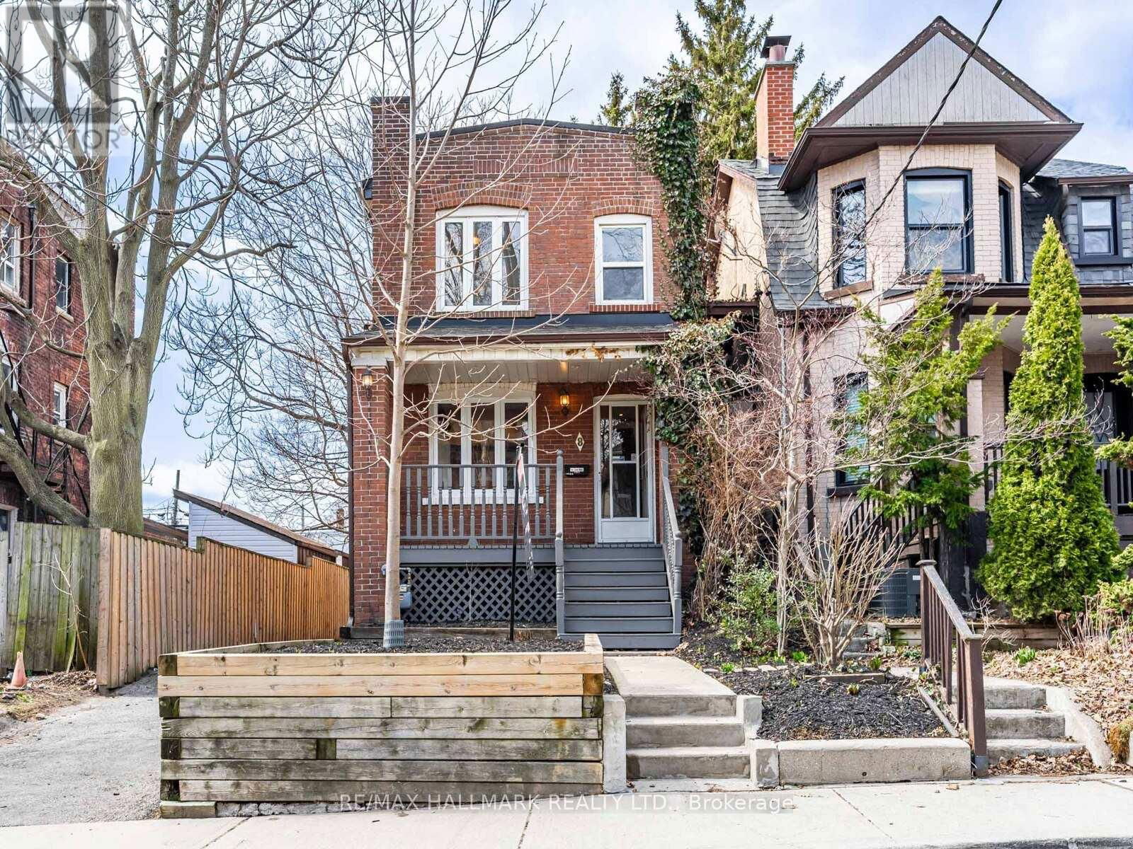 8 REDWOOD AVENUE Image 2