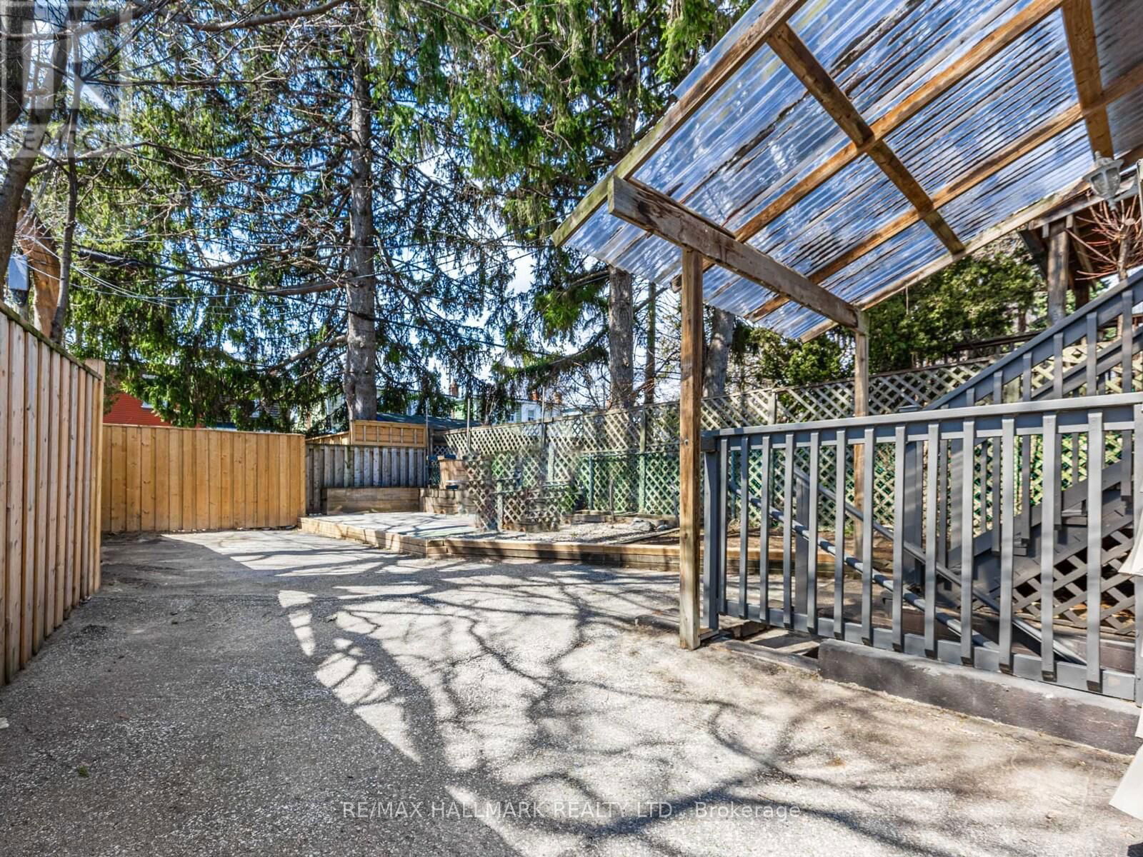 8 REDWOOD AVENUE Image 47