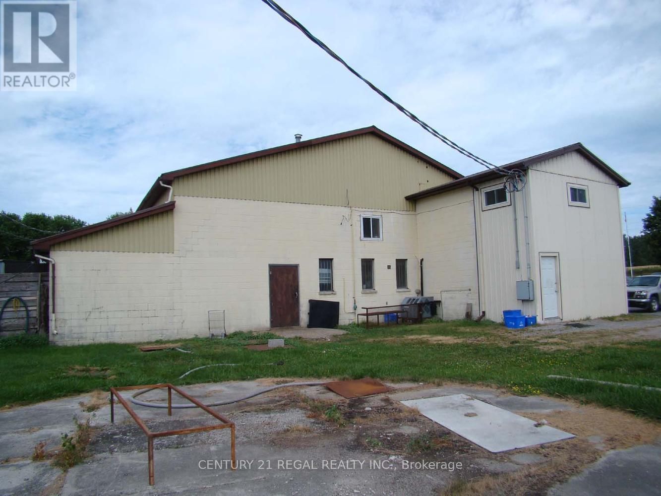 2910 HIGHWAY 7A Image 1