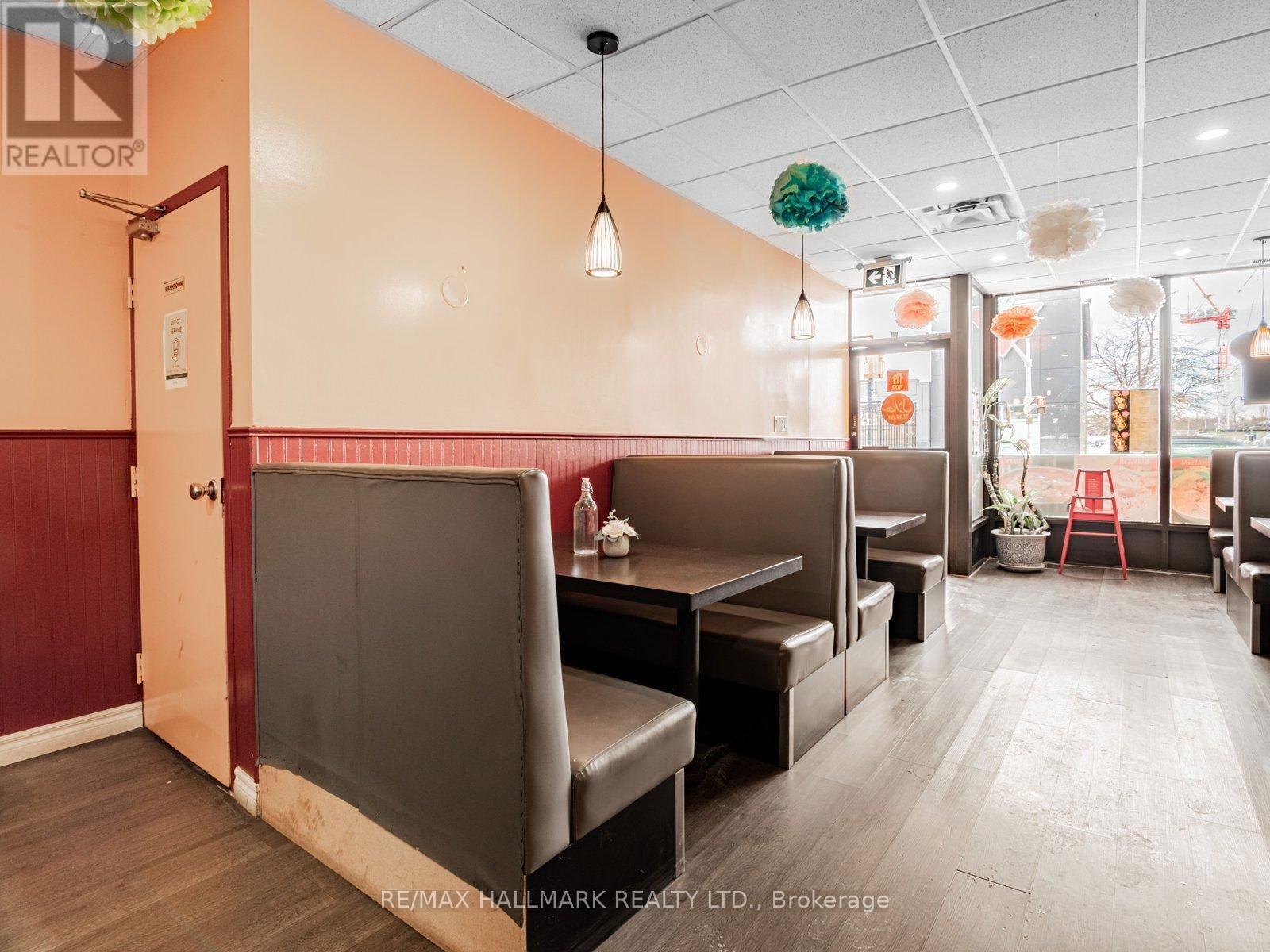 2658 DANFORTH AVENUE Image 1