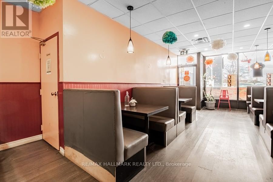 2658 DANFORTH AVENUE Image 4