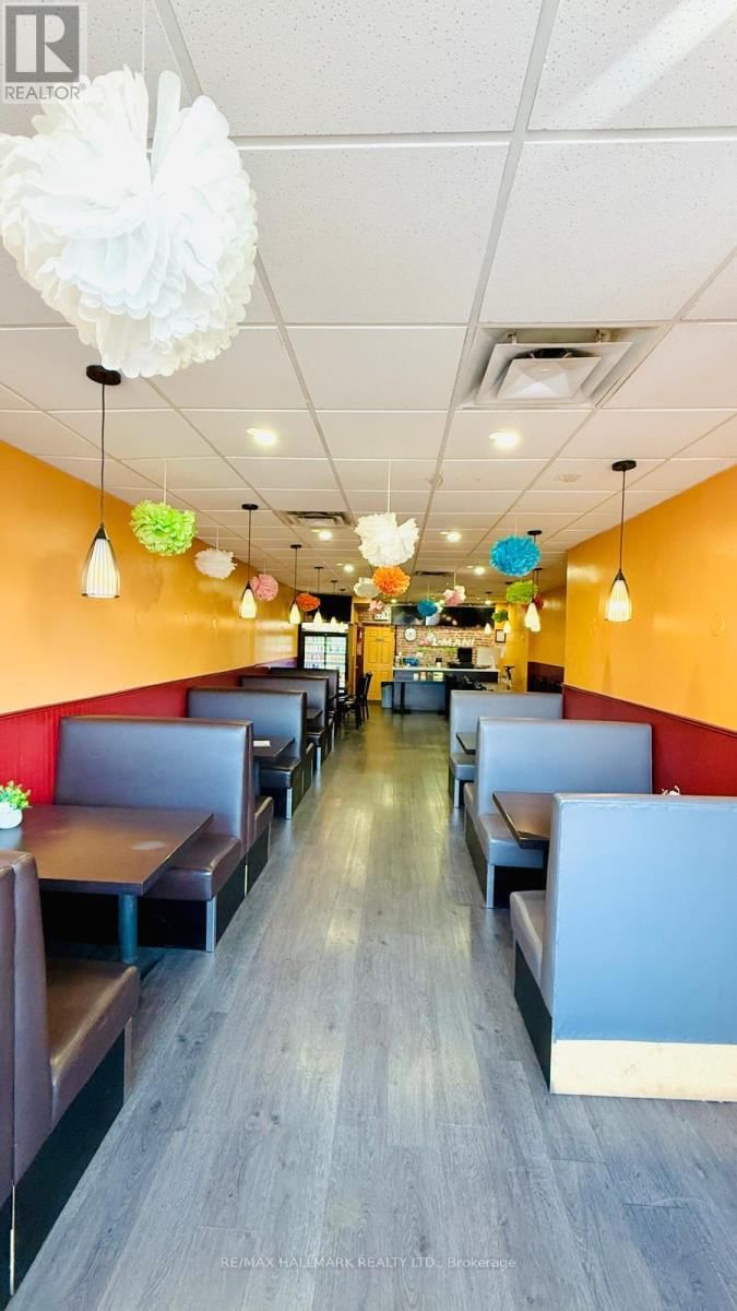 2658 DANFORTH AVENUE Image 7