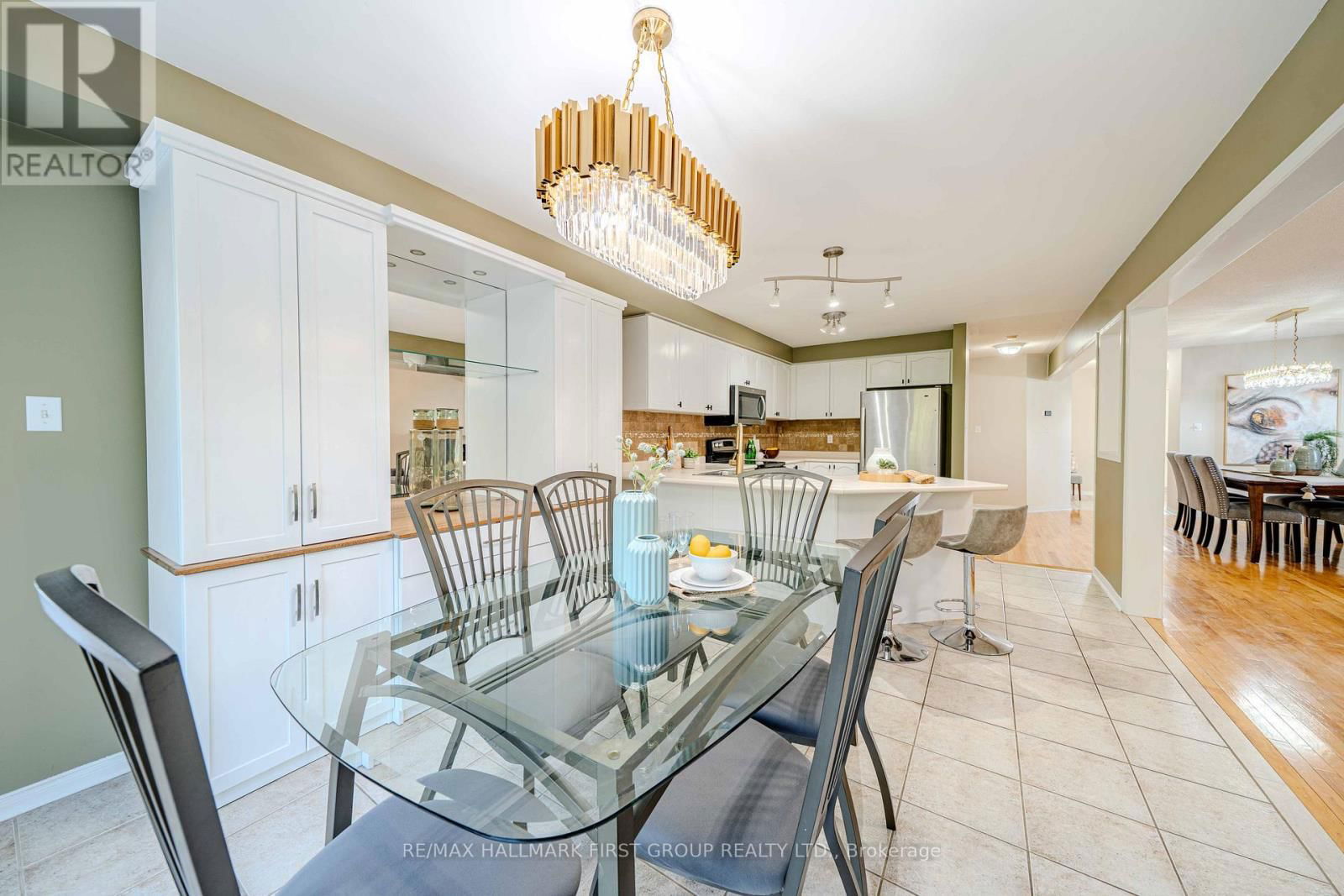 21 ARLSTON COURT Image 19