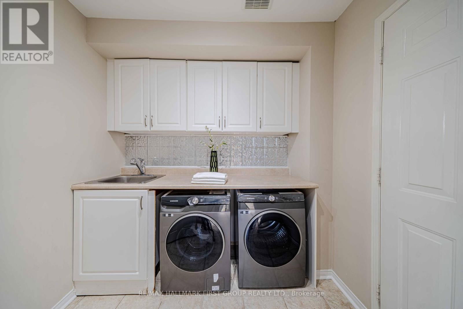 21 ARLSTON COURT Image 24