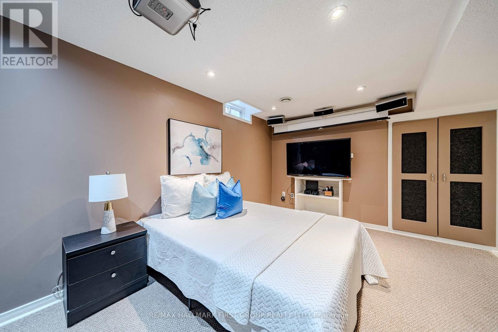 21 ARLSTON COURT Image 38