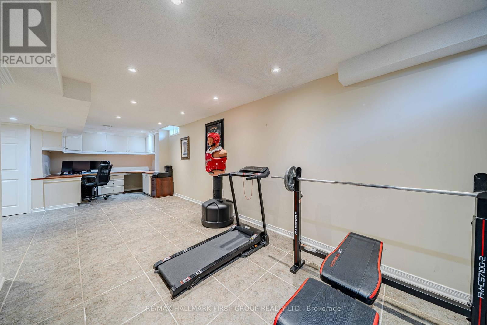 21 ARLSTON COURT Image 39