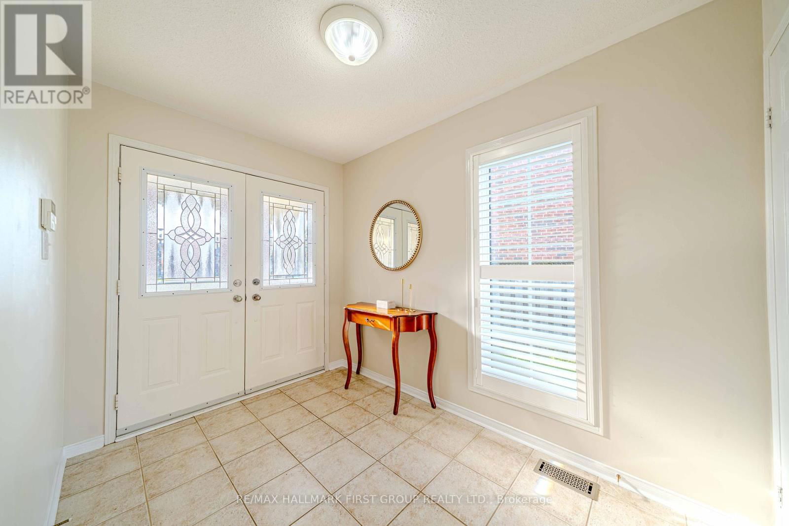 21 ARLSTON COURT Image 4