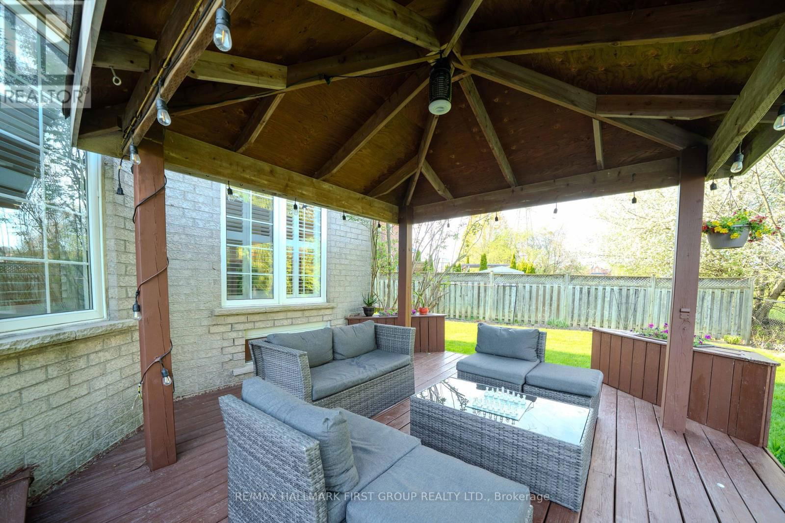 21 ARLSTON COURT Image 42