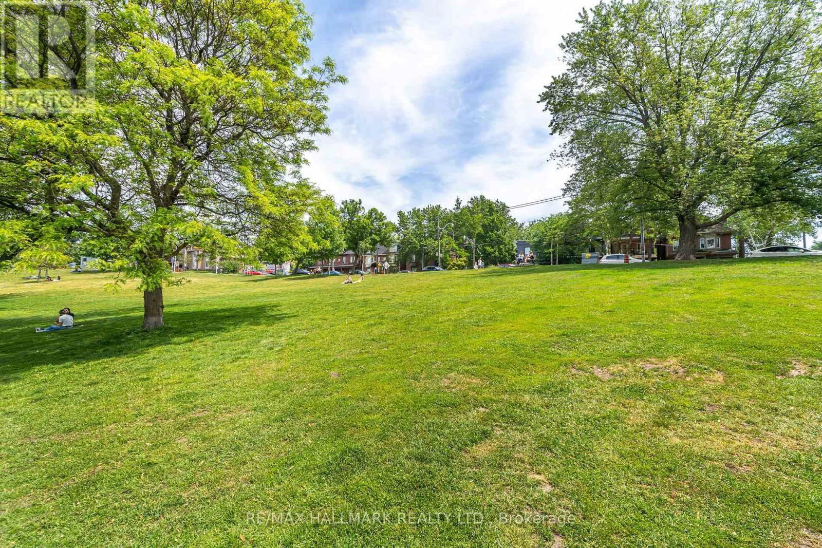 3 - 32 HOGARTH AVENUE Image 39