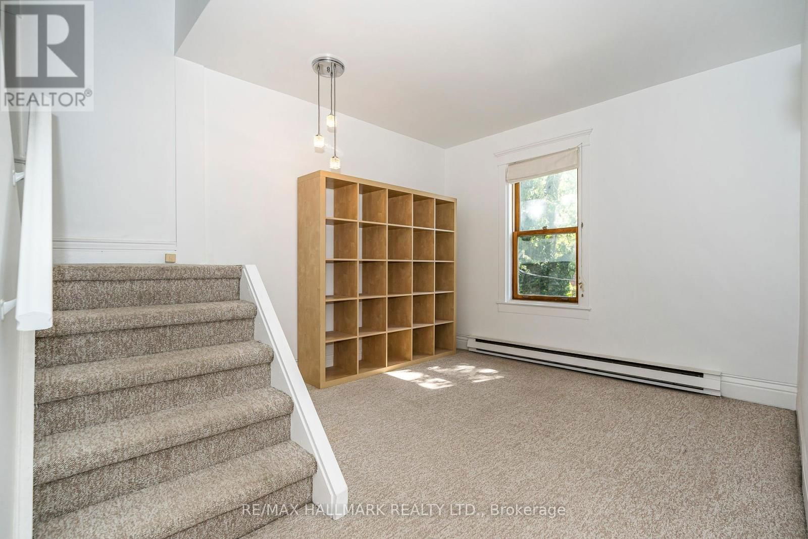 3 - 32 HOGARTH AVENUE Image 5