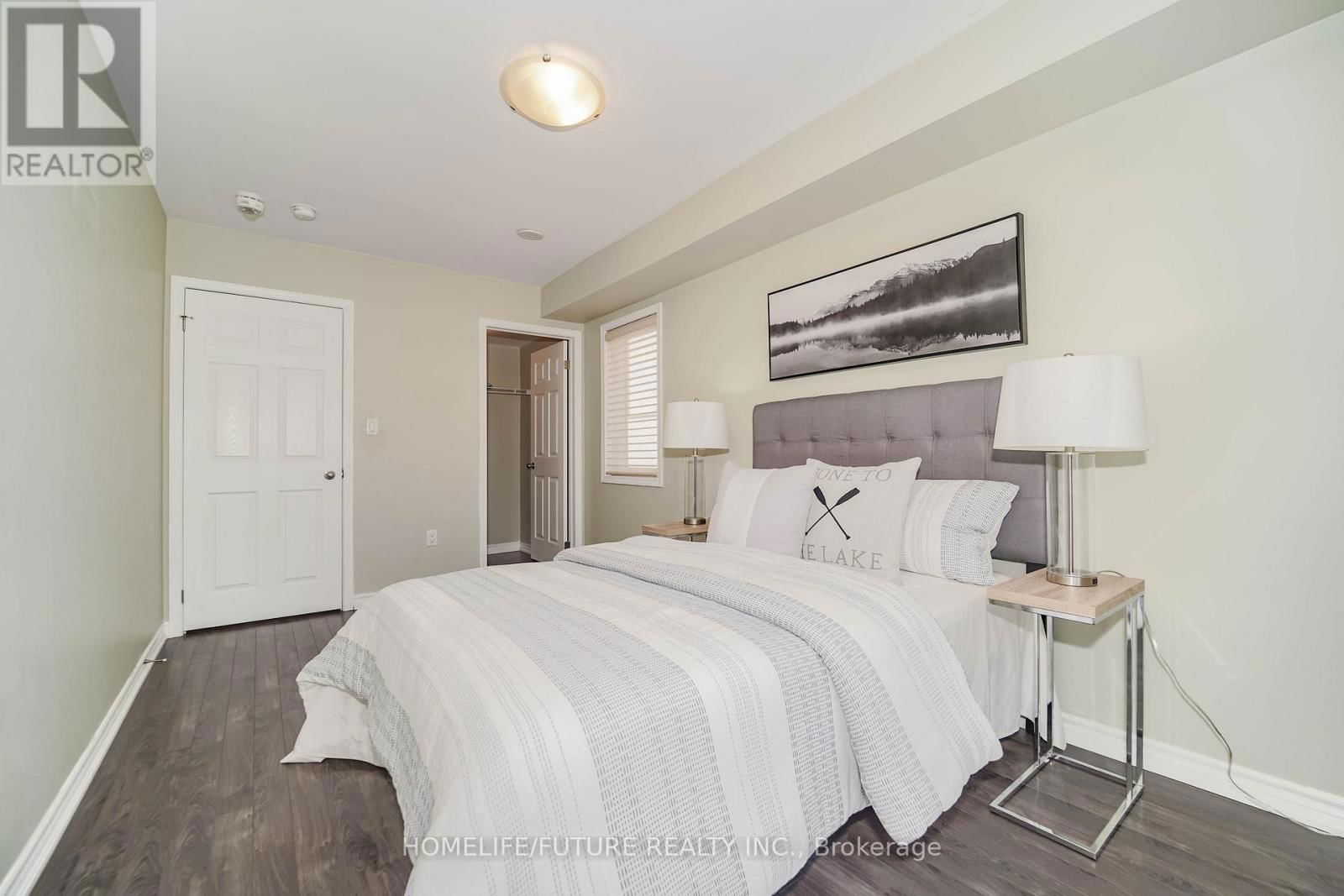 1 - 1040 ELTON WAY Image 18