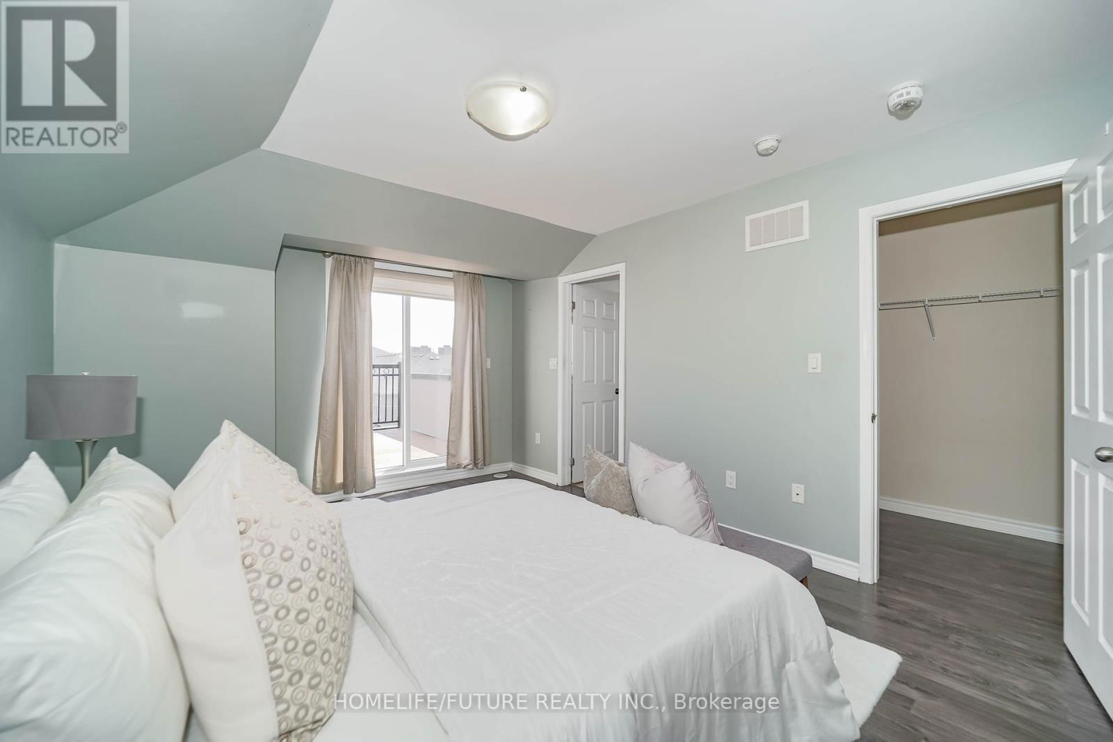 1 - 1040 ELTON WAY Image 26
