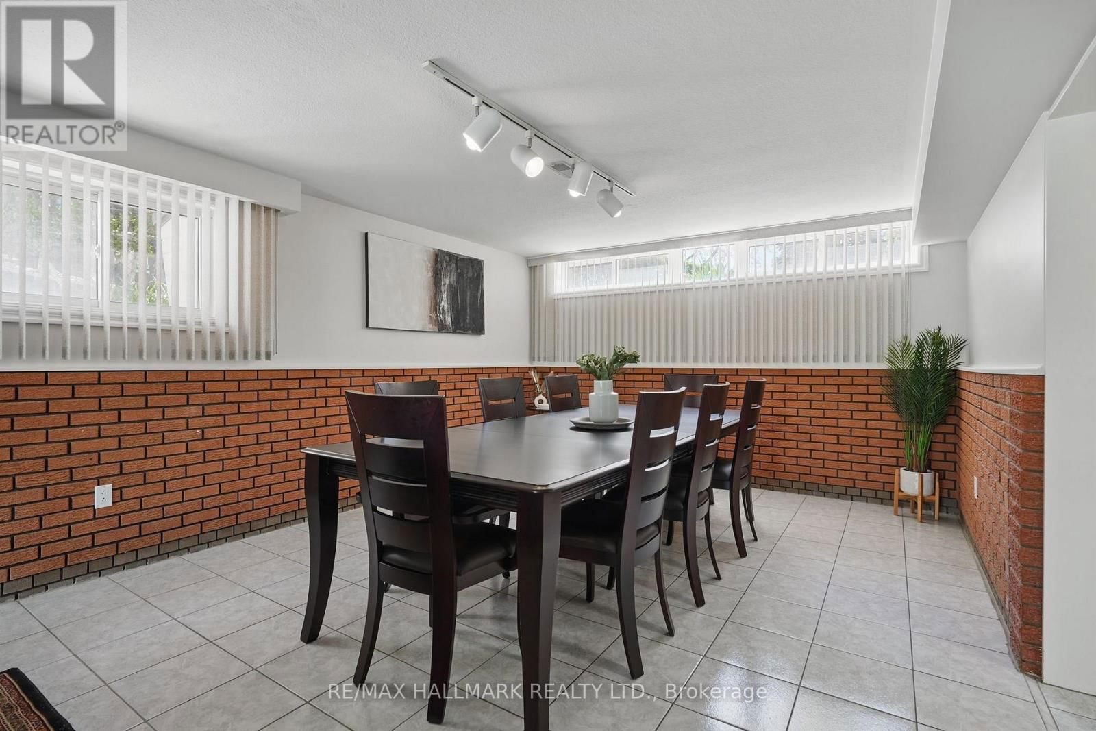 44 ARKONA DRIVE Image 24