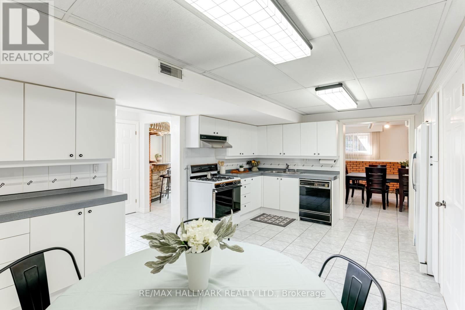44 ARKONA DRIVE Image 25
