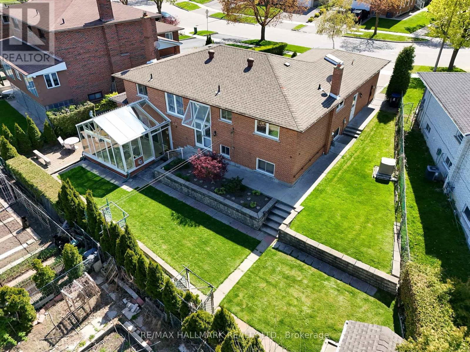 44 ARKONA DRIVE Image 37