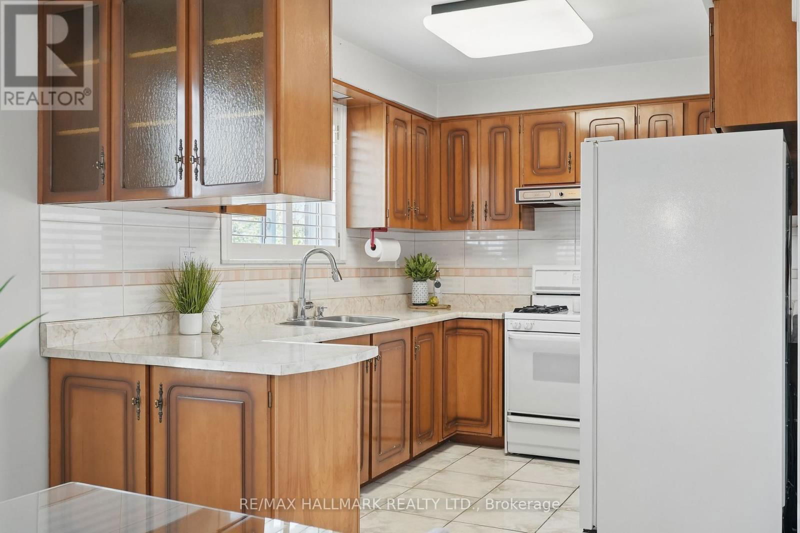 44 ARKONA DRIVE Image 9