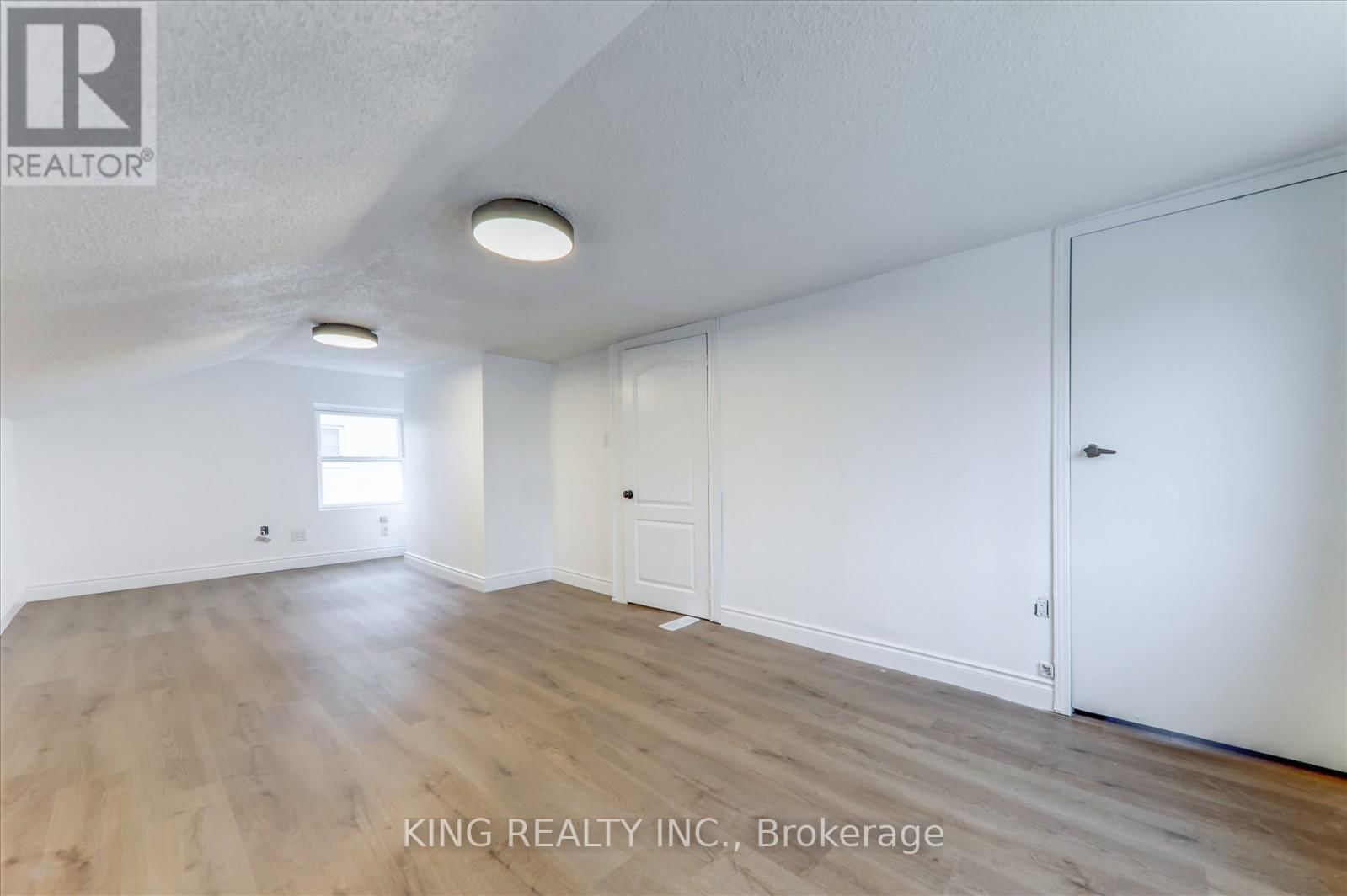 119 CELINA STREET Image 24