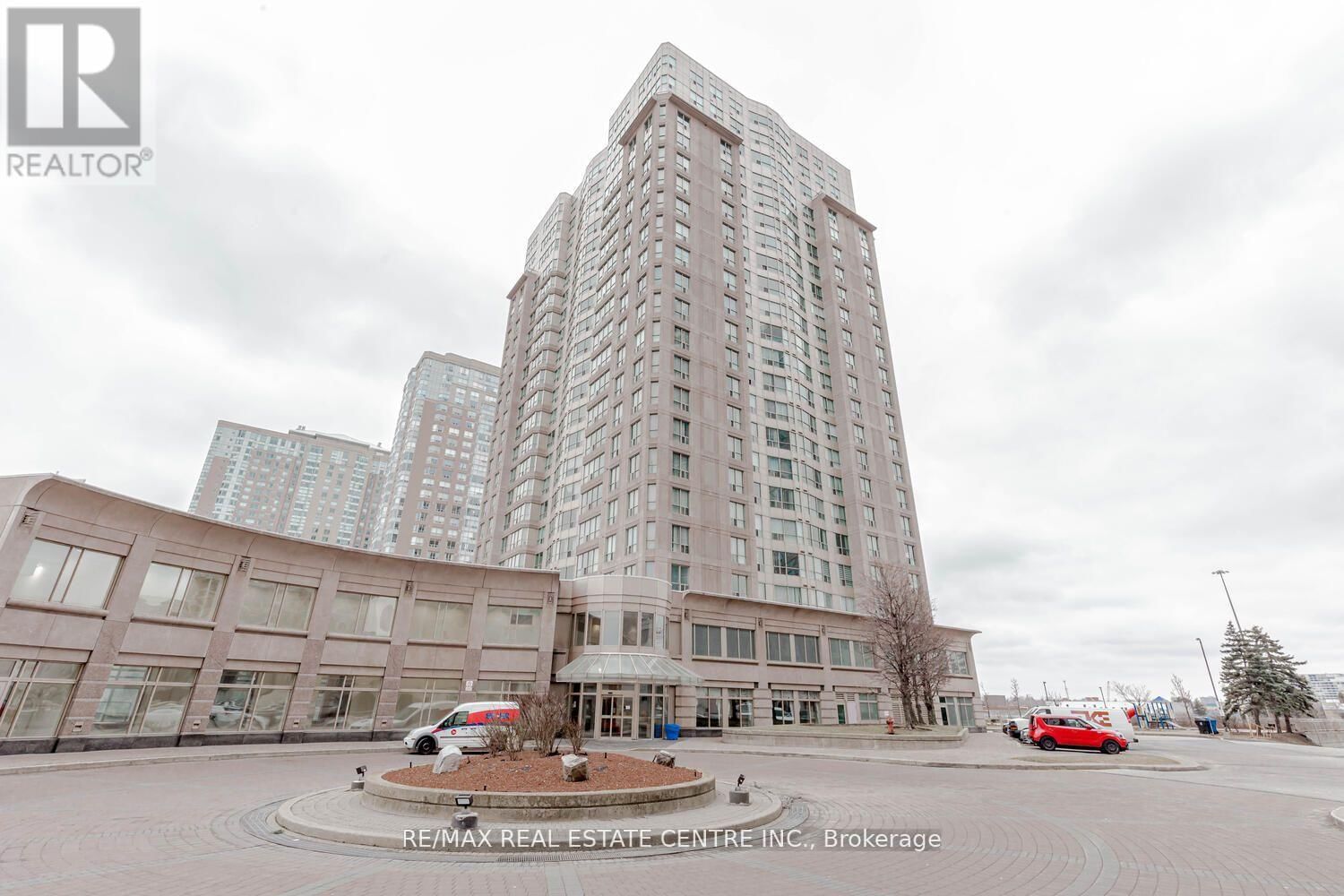 PH 307 - 18 LEE CENTRE DRIVE Image 2