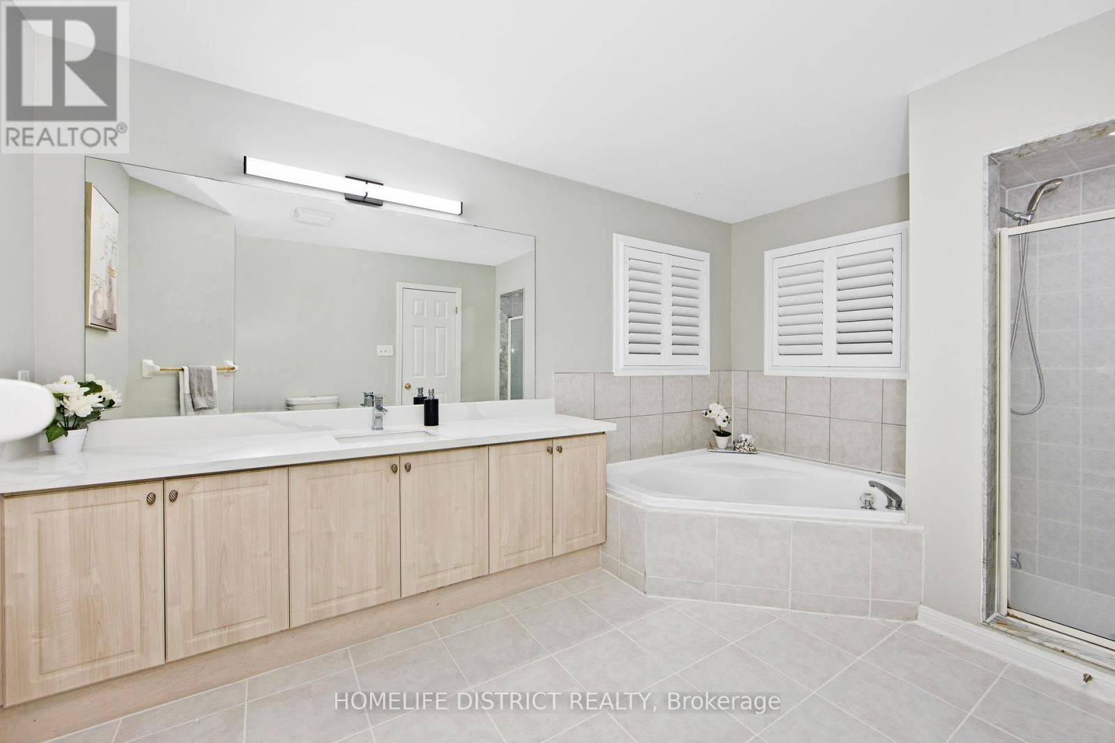 50 WELDRICK CRESCENT Image 19