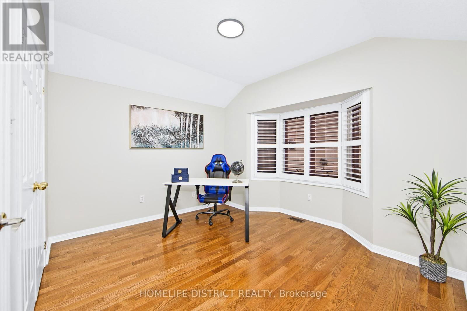 50 WELDRICK CRESCENT Image 22