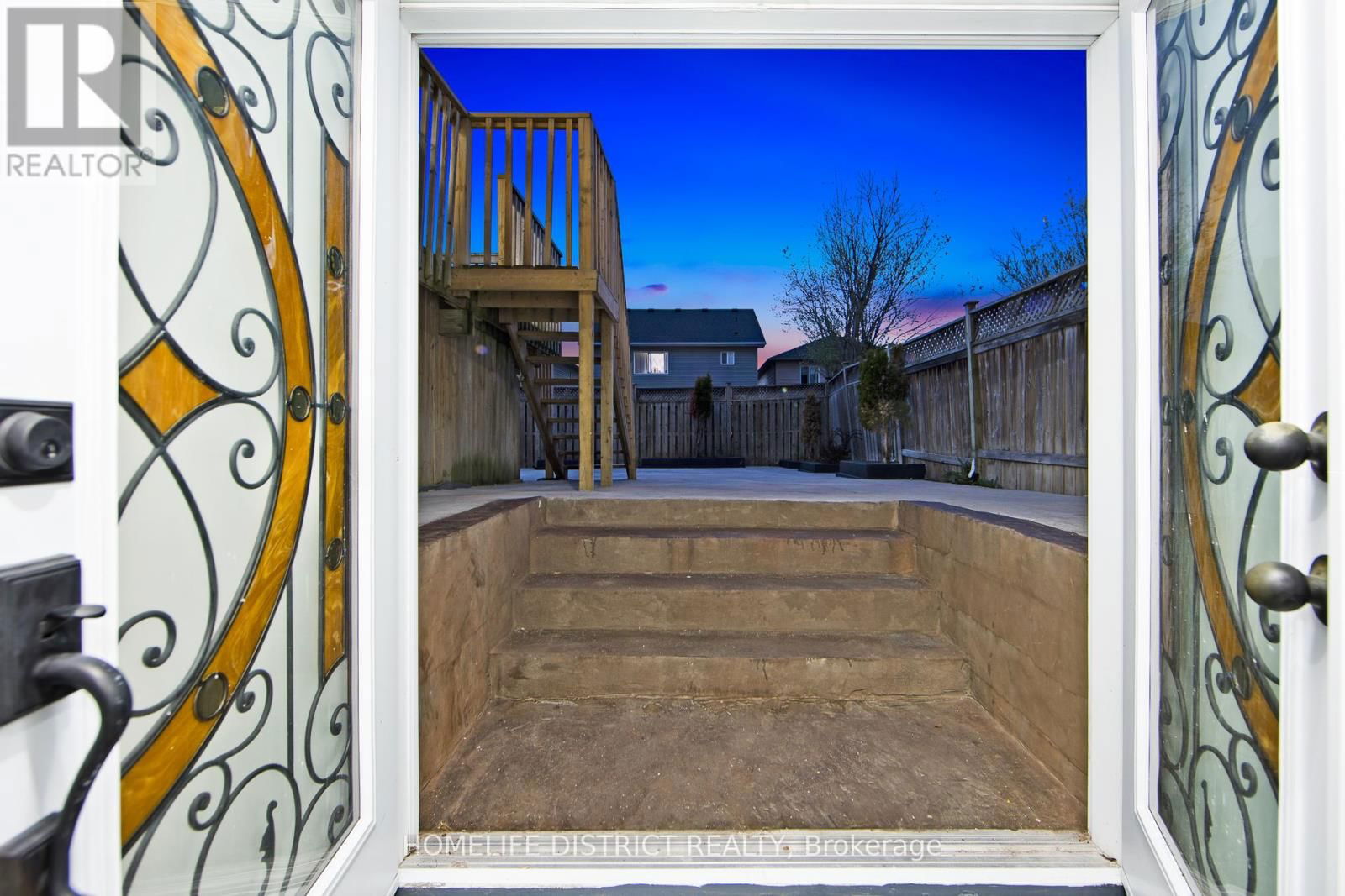 50 WELDRICK CRESCENT Image 24