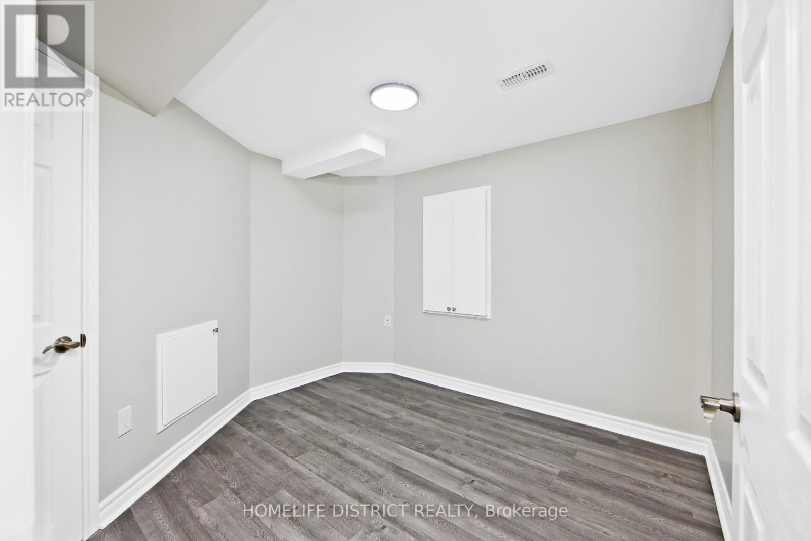 50 WELDRICK CRESCENT Image 29