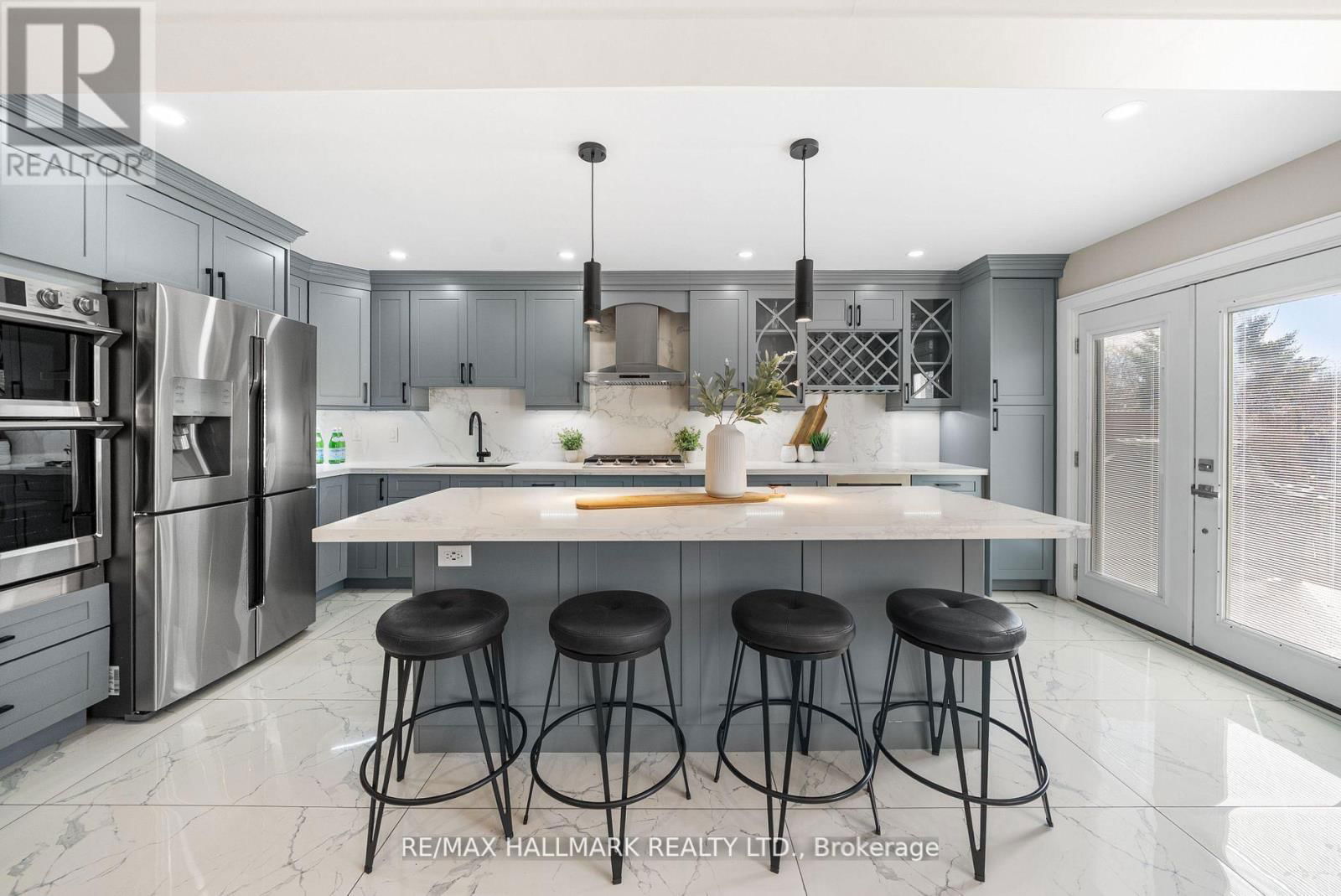 315 GRANBY COURT Image 3