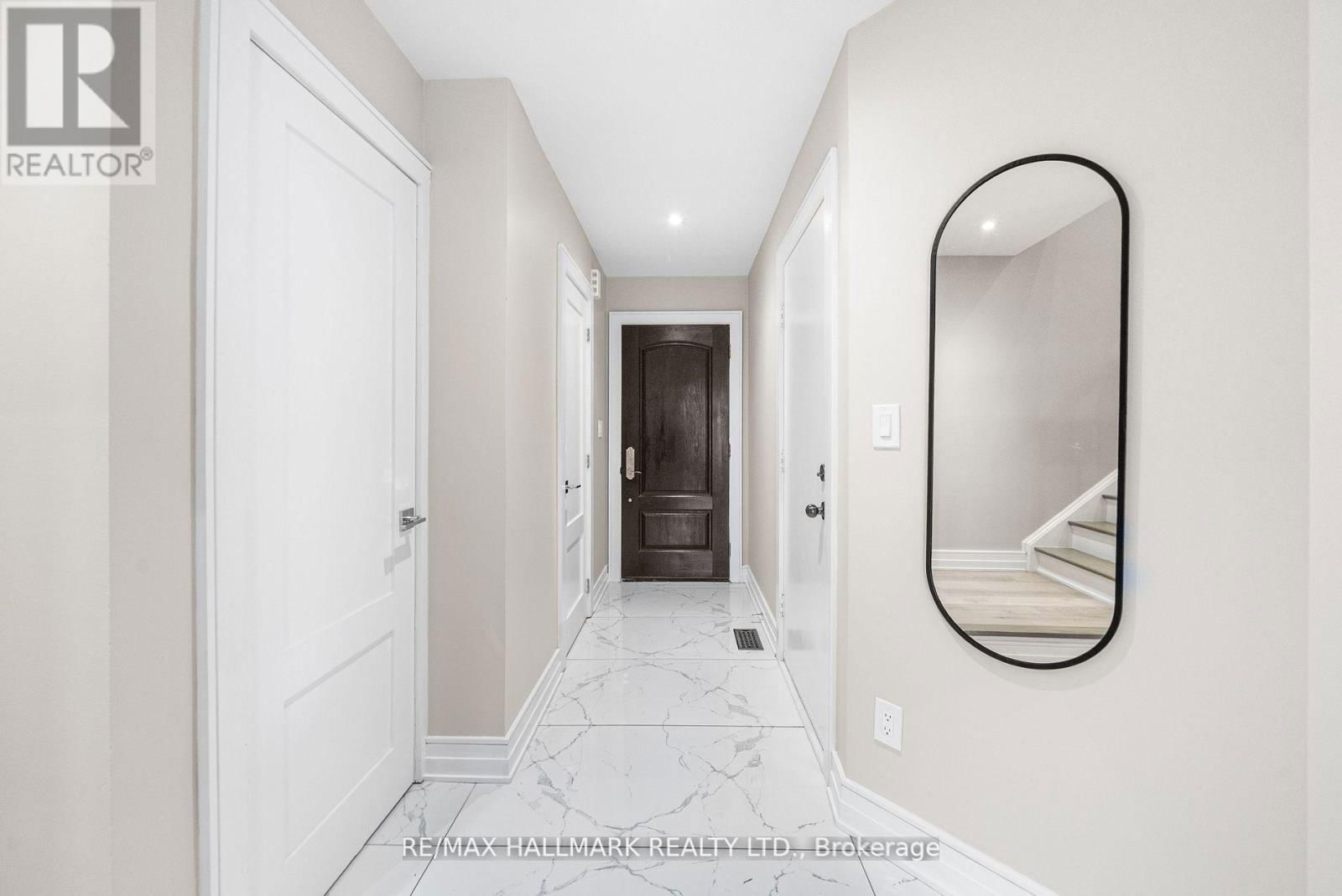 315 GRANBY COURT Image 4