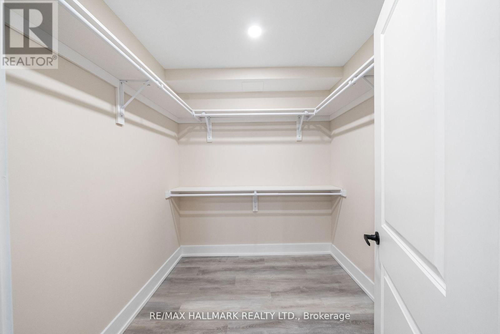 315 GRANBY COURT Image 41