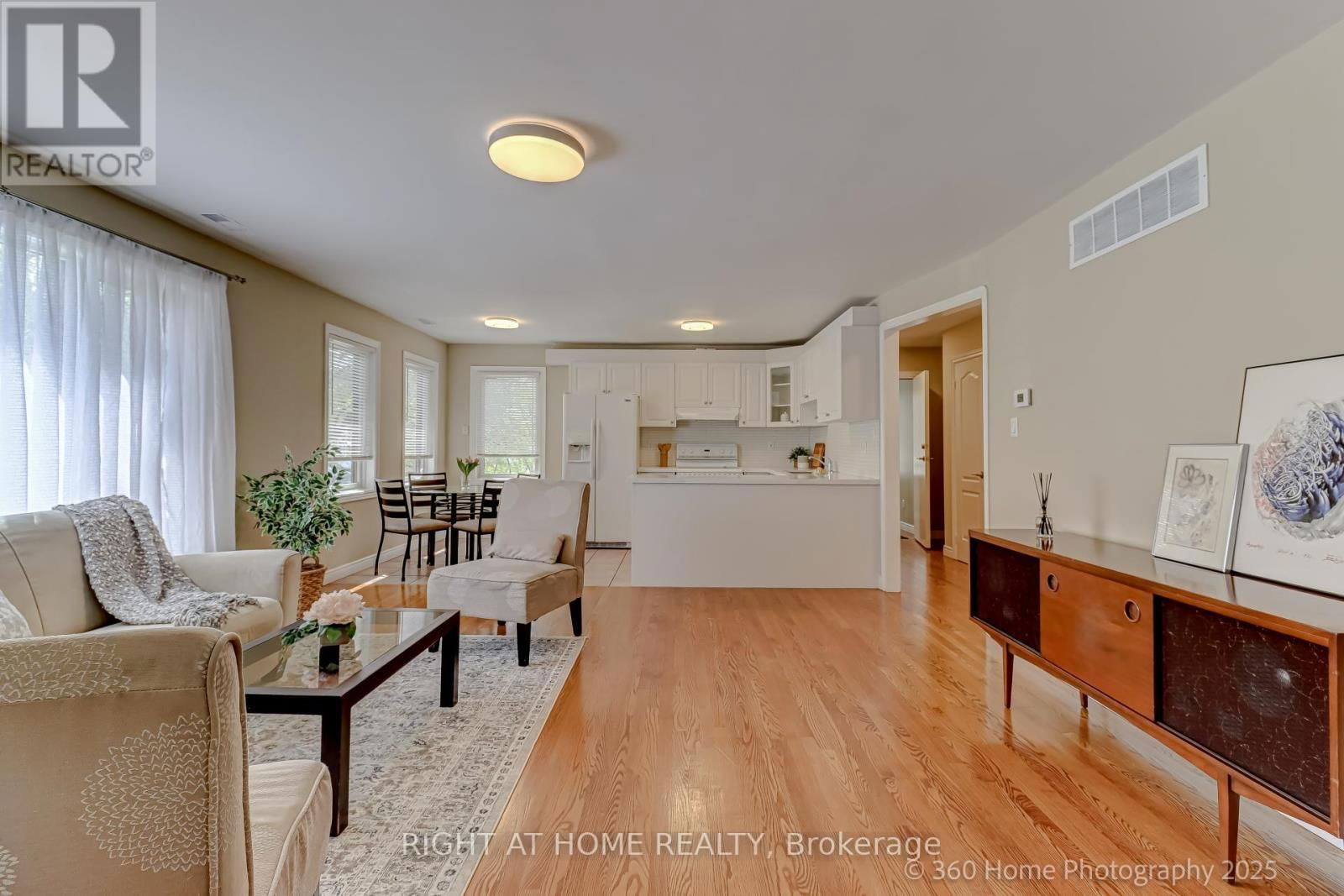 274 PHARMACY AVENUE Image 11