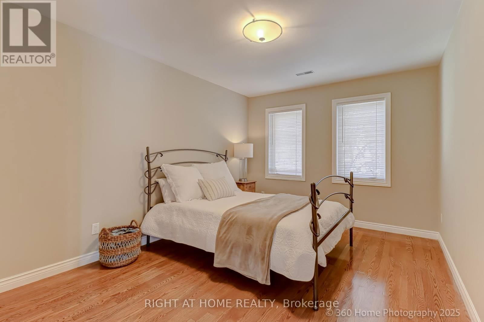 274 PHARMACY AVENUE Image 14
