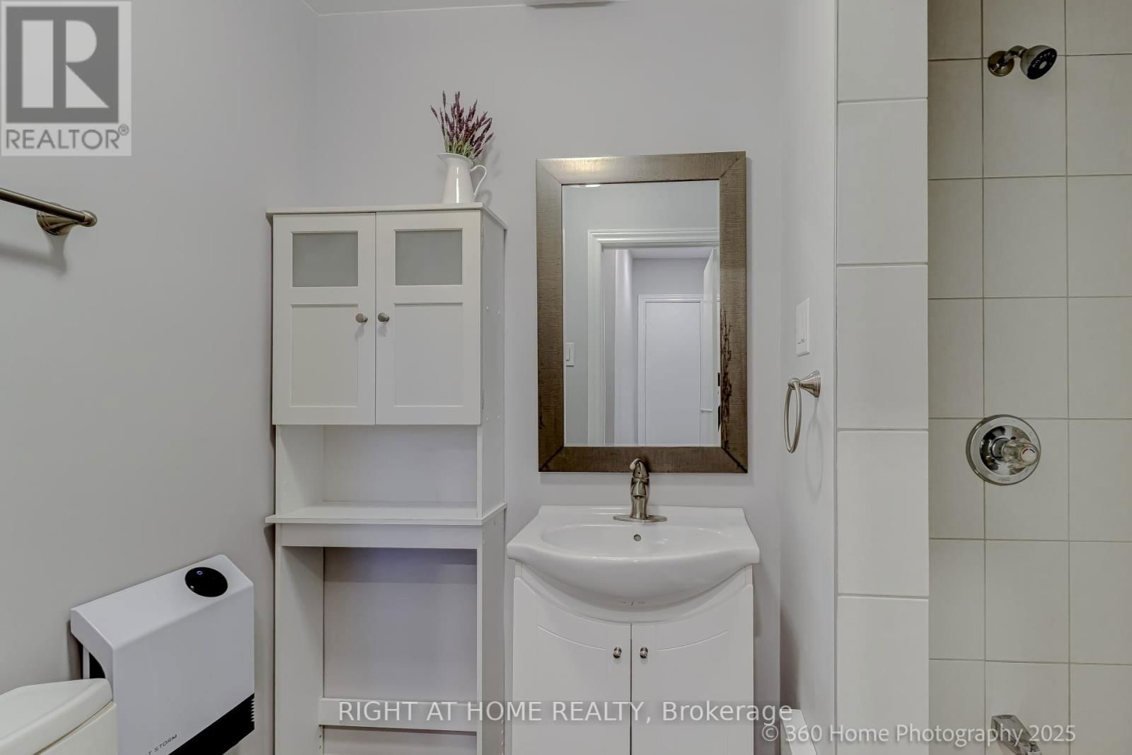 274 PHARMACY AVENUE Image 23