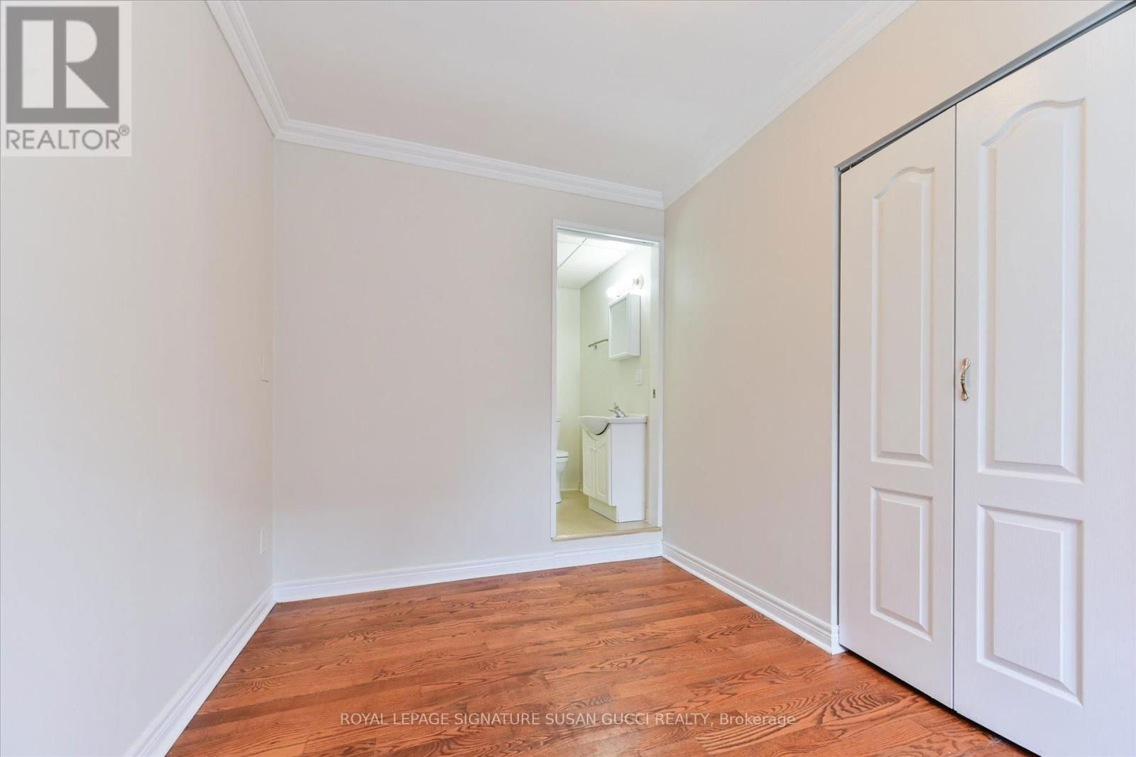 454 DONLANDS AVENUE Image 10